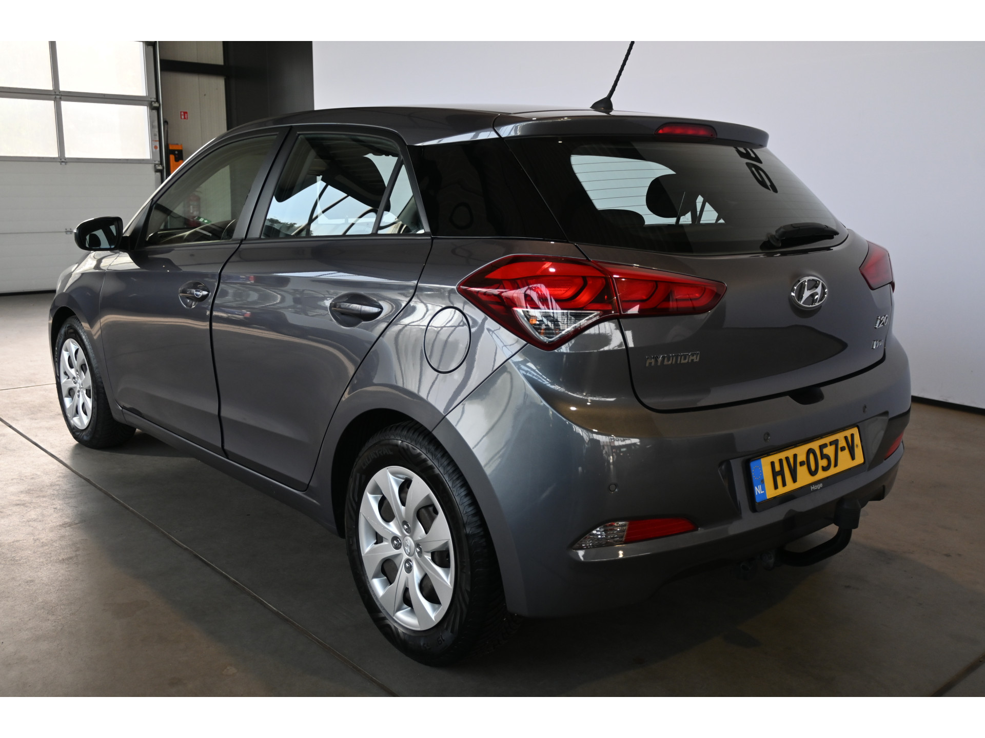 Hyundai i20 1.2 HP i-Motion Nap! Airco Cruise control Trekhaak Rijklaarprijs Inruil Mogelijk!