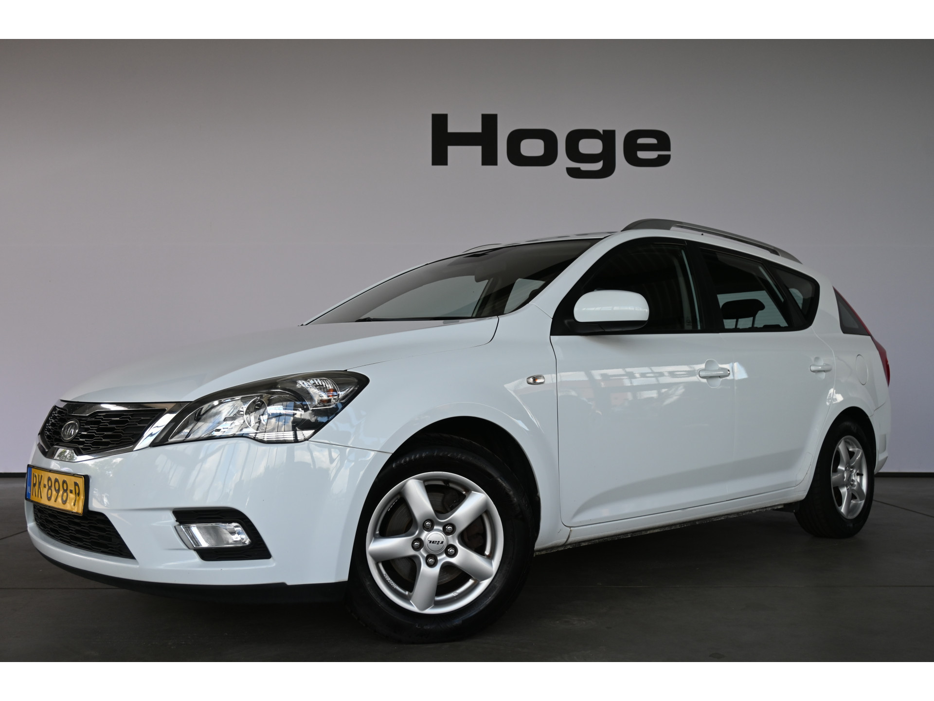 Kia cee'd 1.4 CVVT X-tra Airco Trekhaak Stoelverwarming All in Prijs! Inruil Mogelijk!
