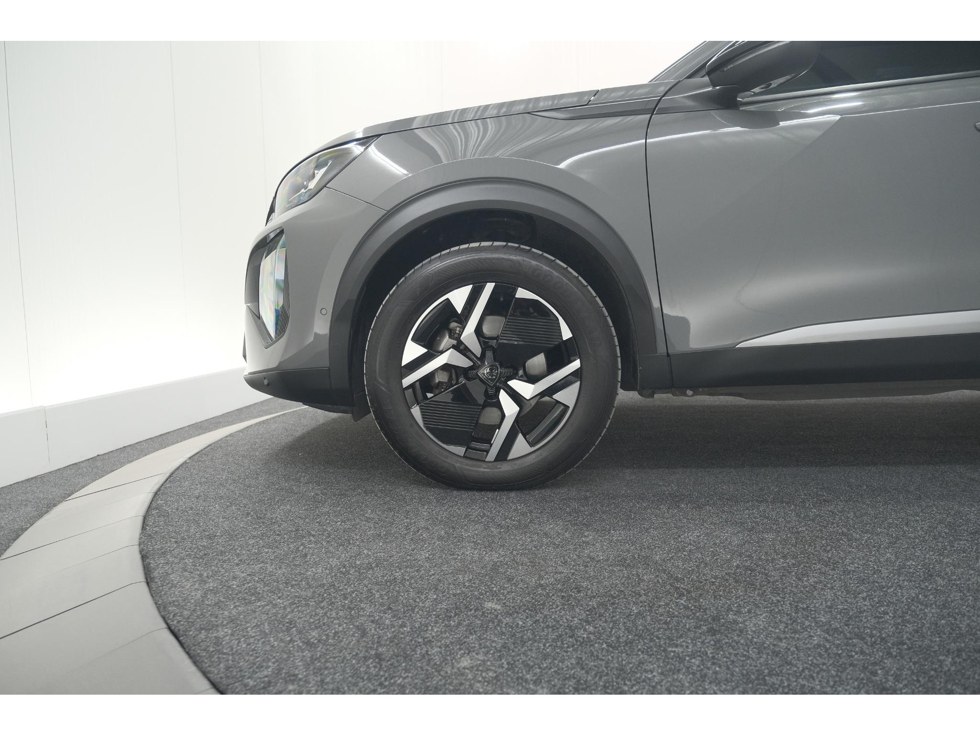 Peugeot 2008 Hybrid 136 e-DCS6 Allure | 360 Camera | Adaptieve Cruise Control | Dodehoekdetectie | Navigatie