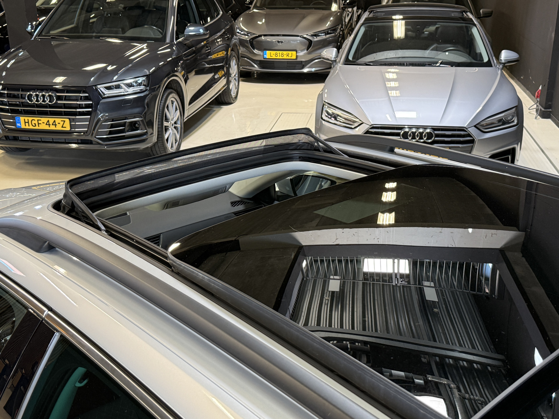 ŠKODA Superb Combi 1.4 TSI iV Business Edition Plus | Panoramadak | Crystal Light | Apple Carplay