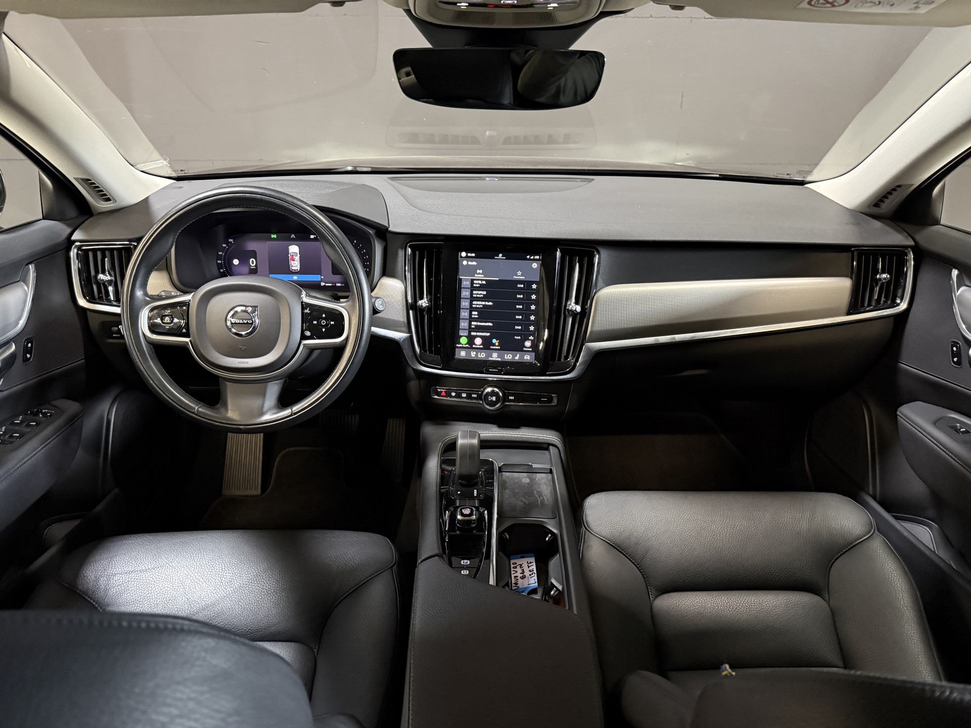 Volvo V90 2.0 B4 Momentum Business | Keyless | Trekhaak | Apple Carplay