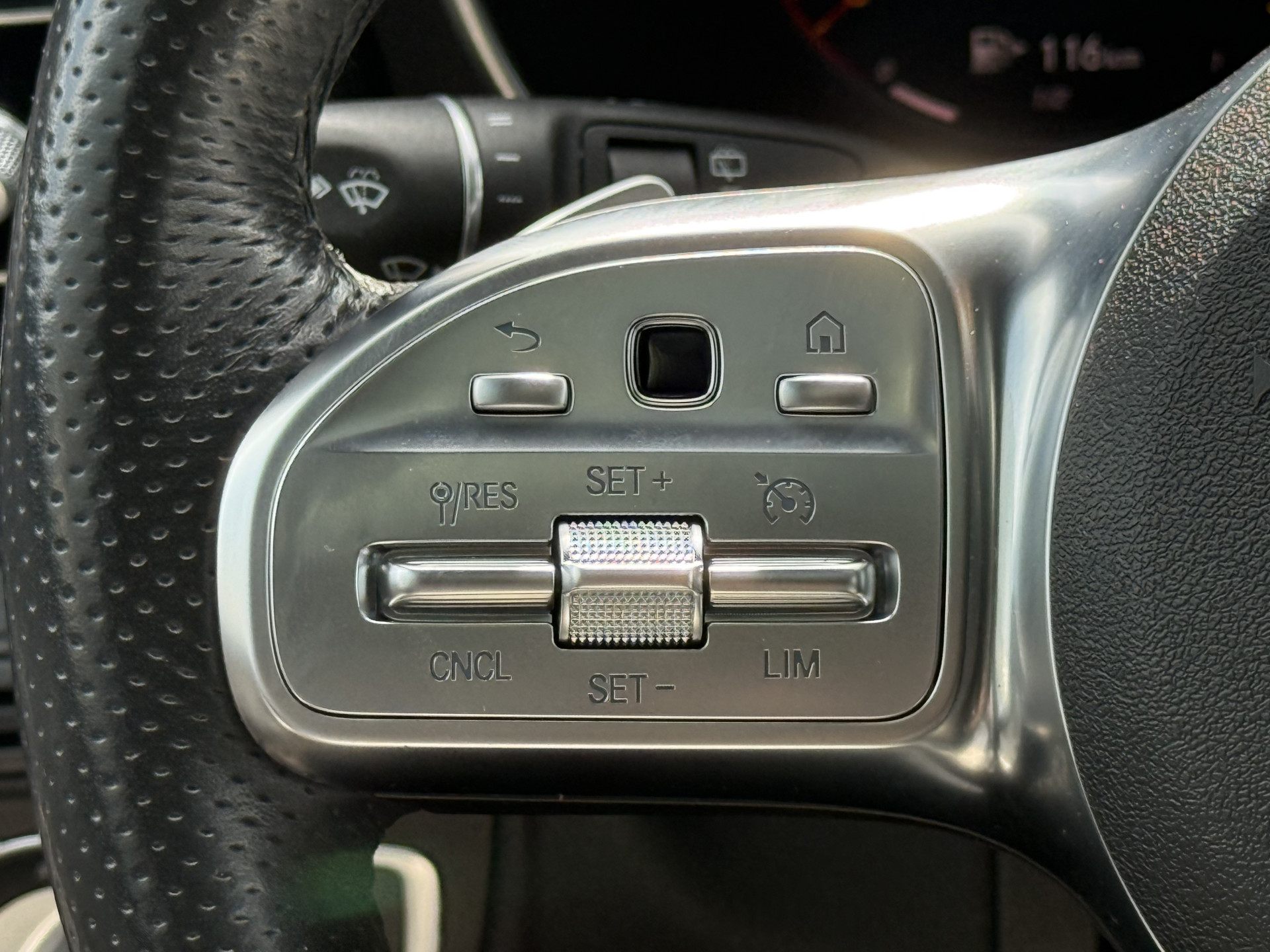 Mercedes-Benz GLC-klasse 200 Premium Plus | 2E EIGENAAR | 3/6/12 MND GARANTIE  | LED | BURMESTER | AMG | PANODAK | NAVI | CARPLAY | PARFUM | LEDER |