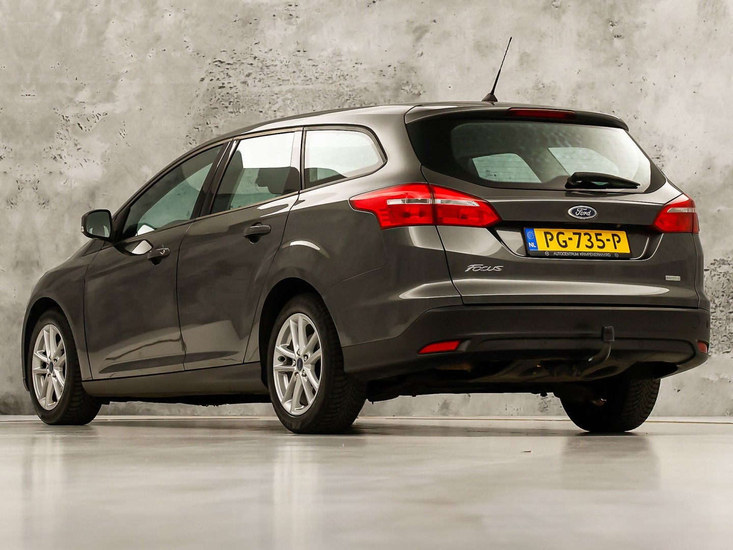 Ford Focus Wagon 1.0 Sport (APPLE CARPLAY, GROOT NAVI, CAMERA, CLIMATE, SPORTSTOELEN, TREKHAAK, CRUISE, NIEUWSTAAT)