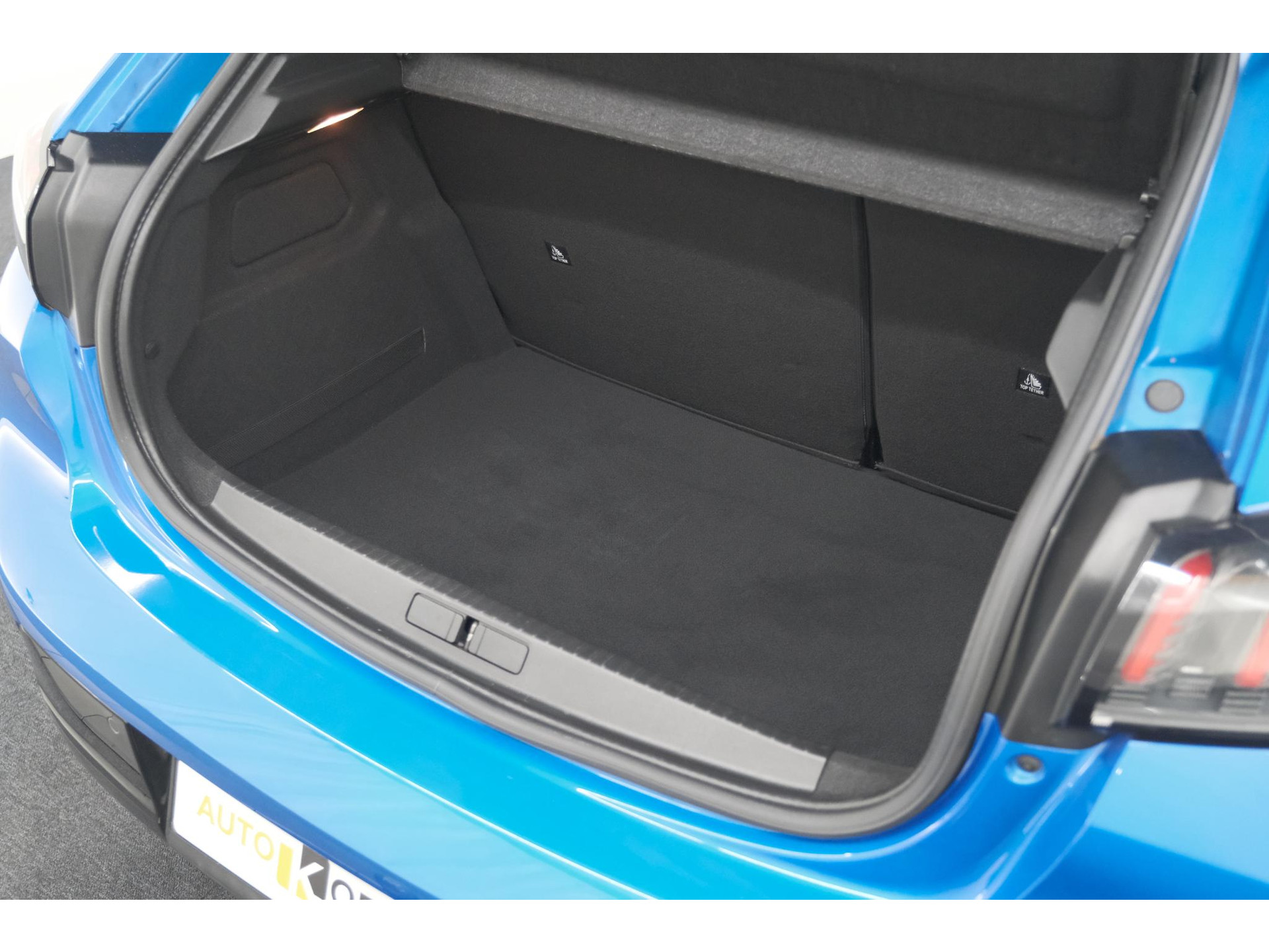 Peugeot 208 PureTech 100 Allure | Trekhaak | Camera | Apple Carplay | Navigatie | Parkeersensoren