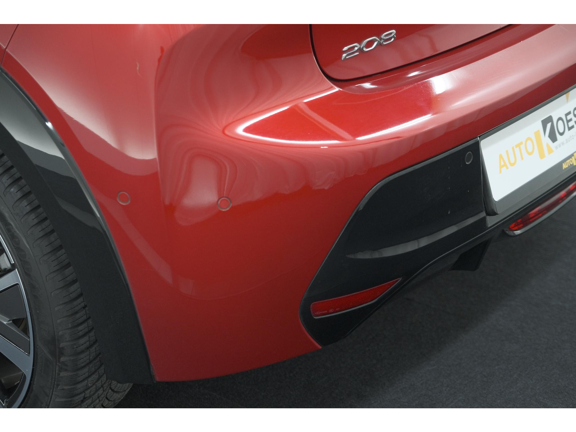 Peugeot 208 PureTech 130 EAT8 GT | Panoramadak | Camera | Apple Carplay | Stoelverwarming