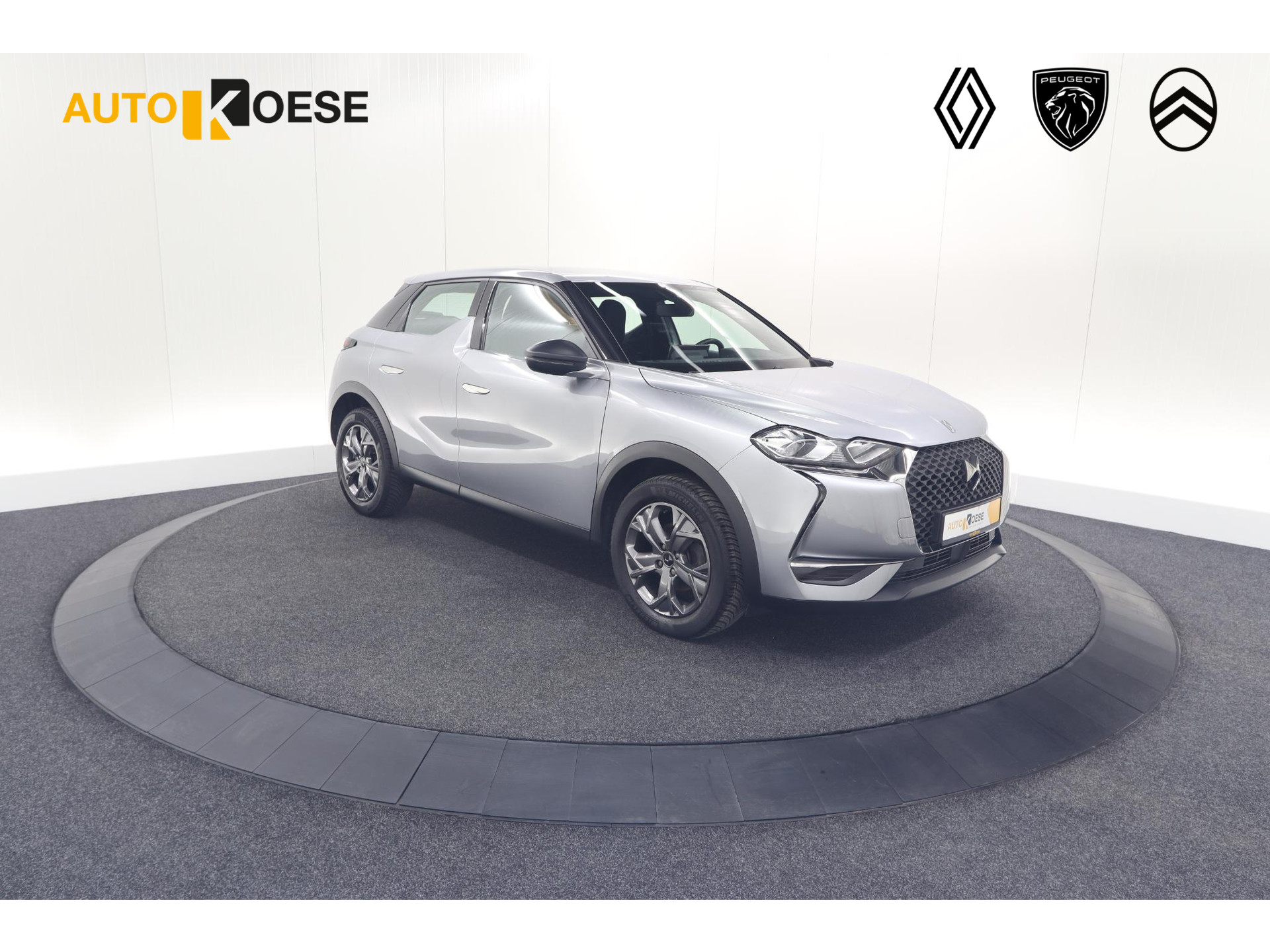 DS 3 Crossback PureTech 100 Montmartre | Parkeersensoren | Apple Carplay | Allseason Banden | Navigatie | Climate Control