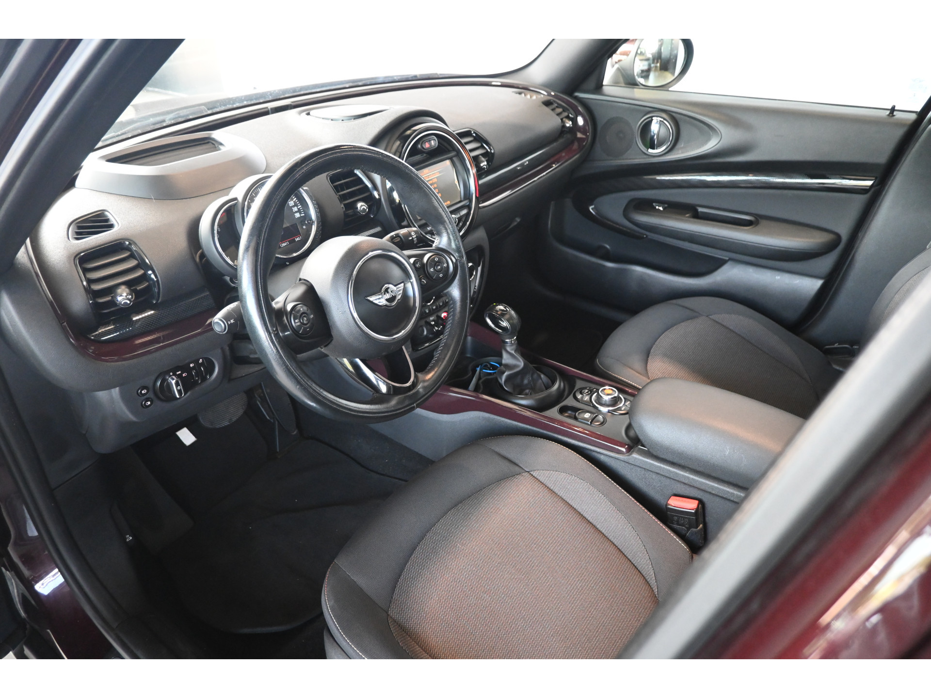 MINI Clubman 1.5 Salt Business Automaat Navigatie Panoramadak Goed Onderhouden! Inruil Mogelijk!