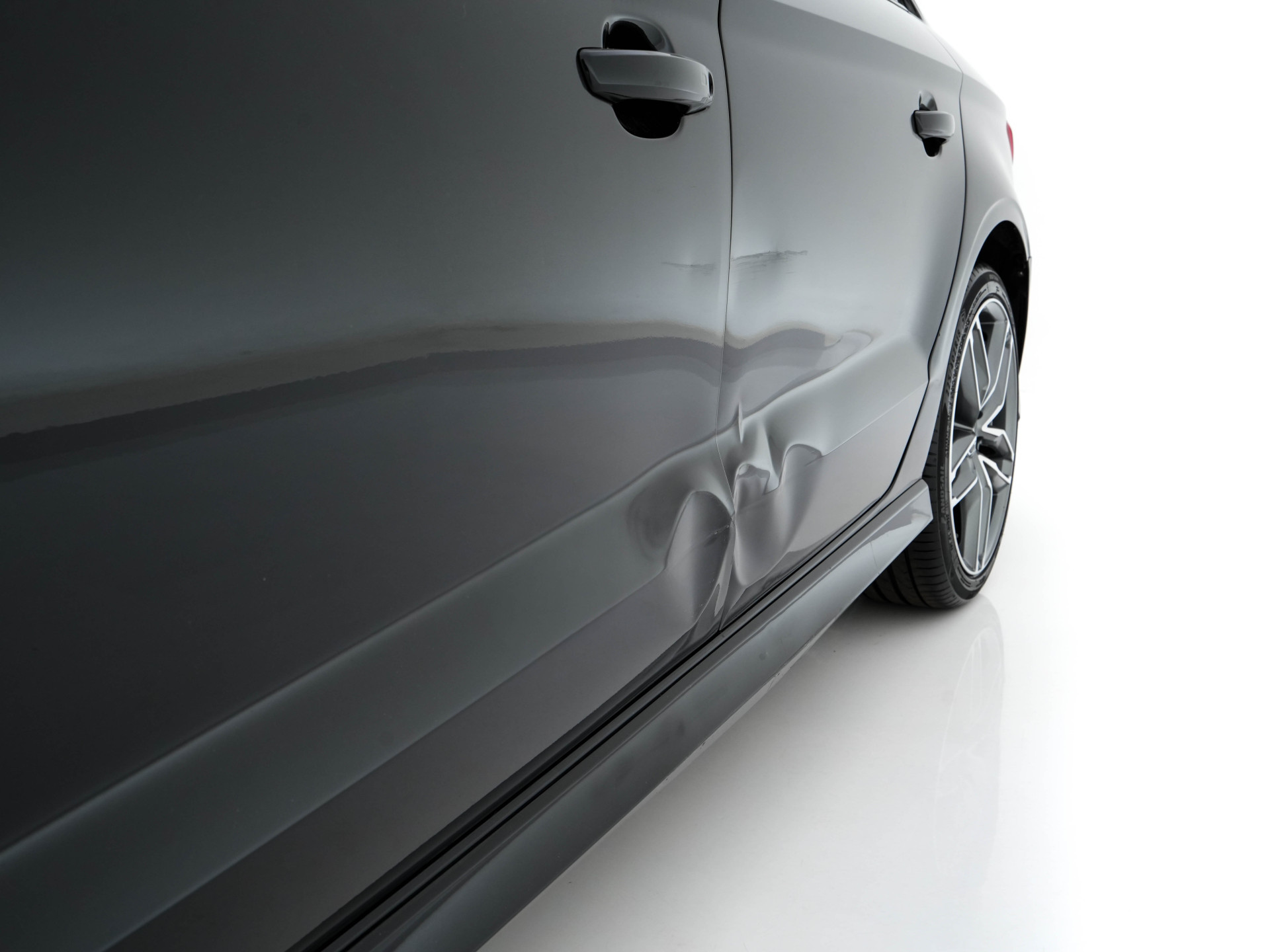 Audi A3 Limousine 1.6 TDI S-Line Ambition Sport Edition *XENON | NAVI-FULLMAP | COMFORT-SEATS | PRIVACY-GLASS | ECC | PDC | CRUISE | 18''ALU*