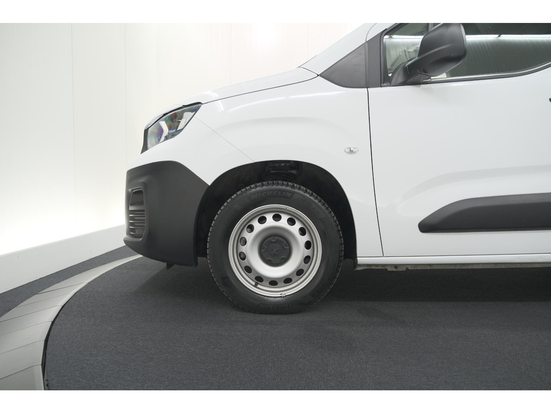 Peugeot Partner 1.5 BlueHDi 100 S&S L1 | Trekhaak | Laadruimte Pakket | Allseason Banden | Cruise Control