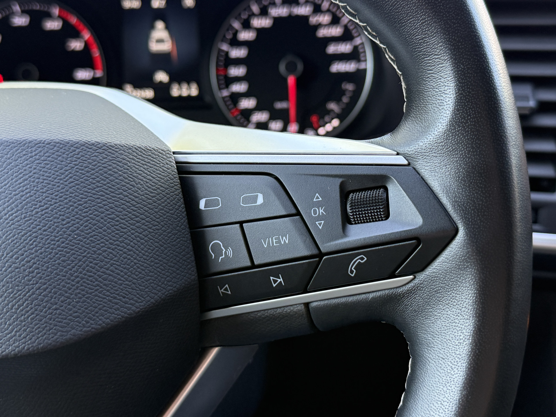SEAT Ateca 1.5 TSI Style Business Intense | Park Assist | Camera | Apple/Android Auto