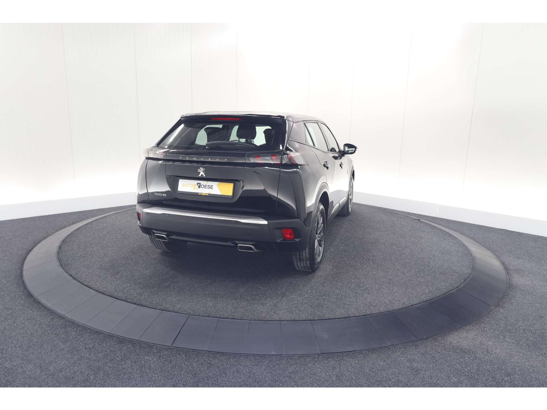 Peugeot 2008 PureTech 130 EAT8 Active | Parkeersensoren | Navigatie | Apple Carplay