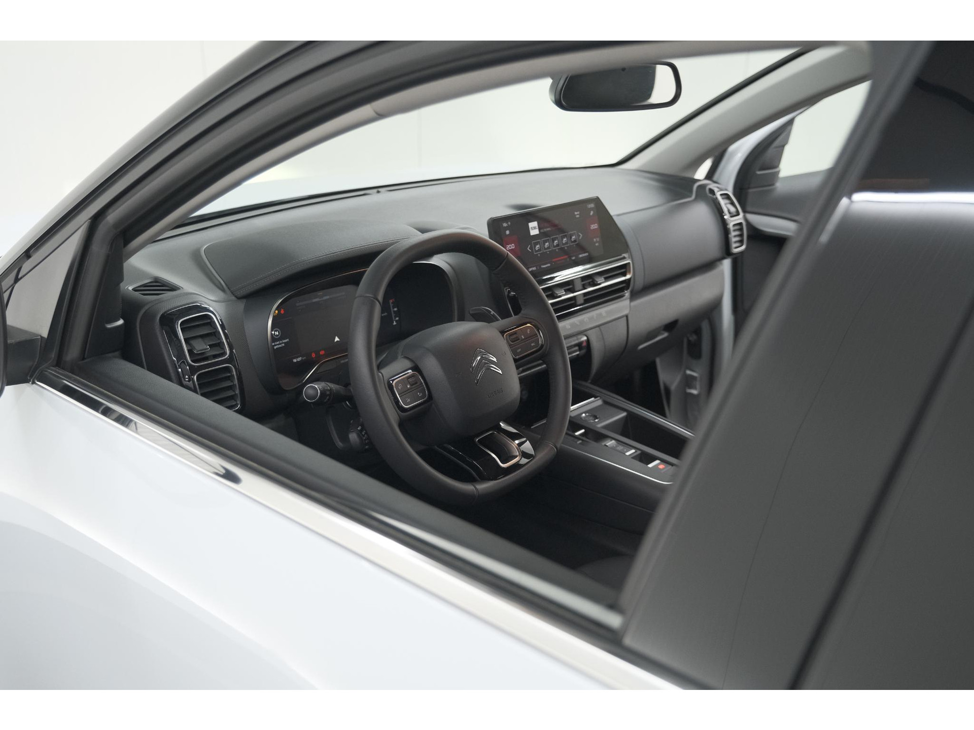 Citroen C5 Aircross 1.2 Hybrid 136 Plus | Camera | Navigatie | Parkeersensoren | Apple Carplay