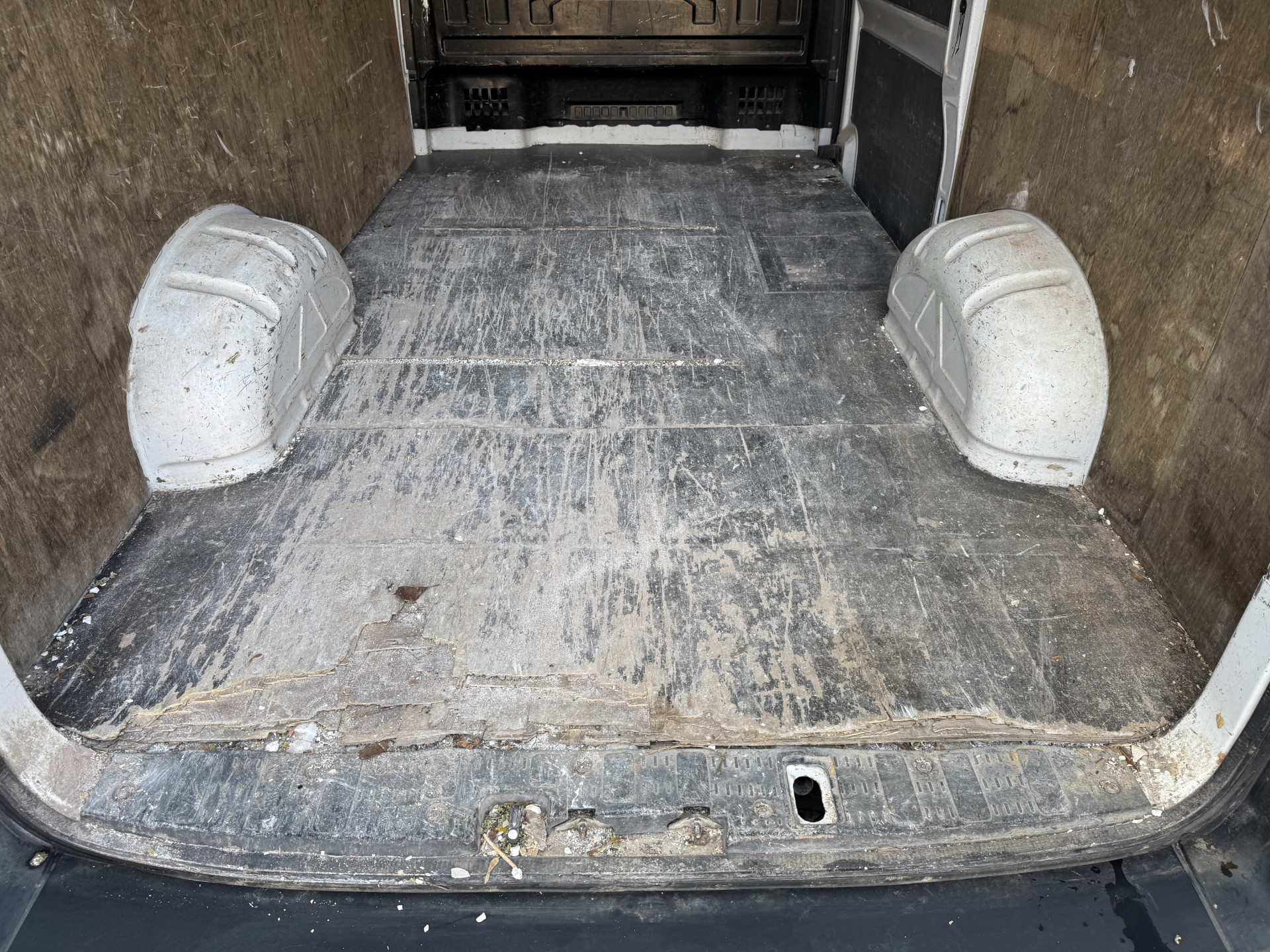 Volkswagen Crafter 2.0 TDI 140 PK Imperiaal Glasresteel Glastransporter L3H3 Camera Carplay Airco Cruise control Glaszetter