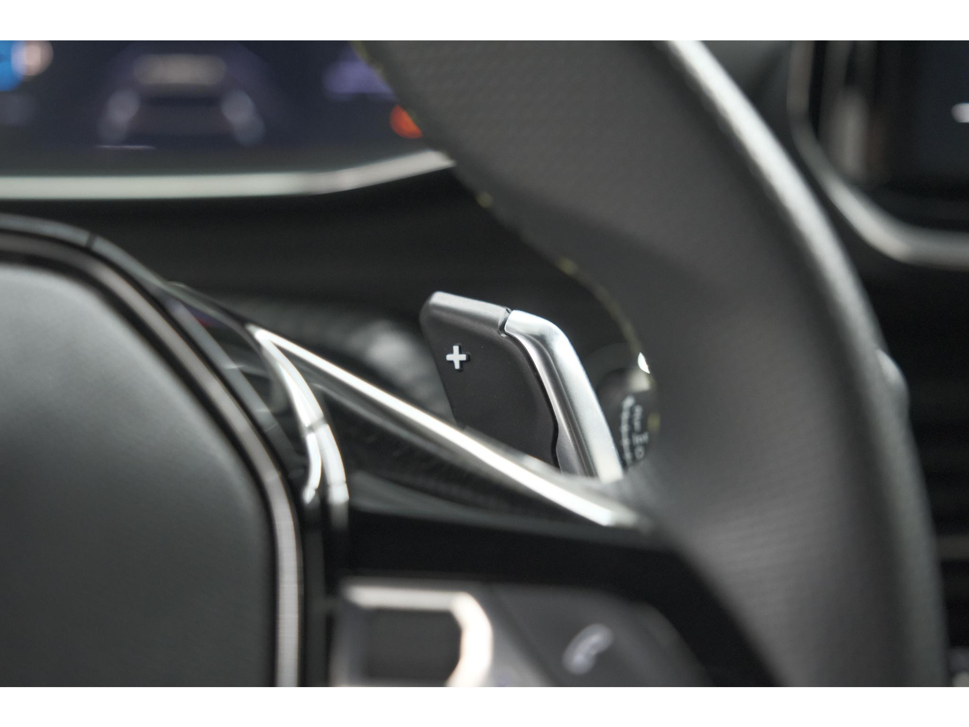 Peugeot 2008 1.2 Hybrid 145 GT | Camera | Apple Carplay | Parkeersensoren