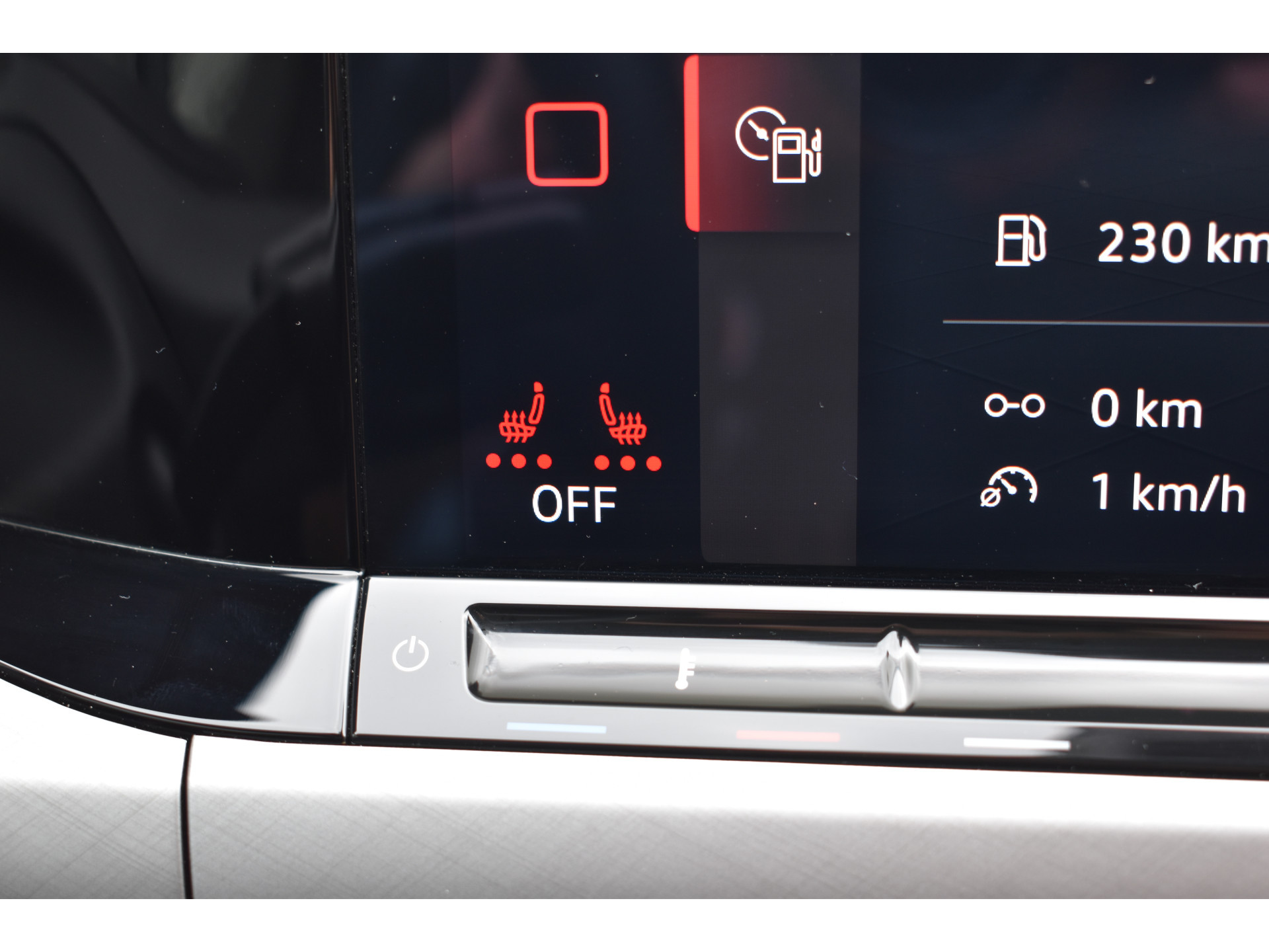 Volkswagen Golf 1.0 eTSI Life Business Automaat Navigatie/CarPlay
