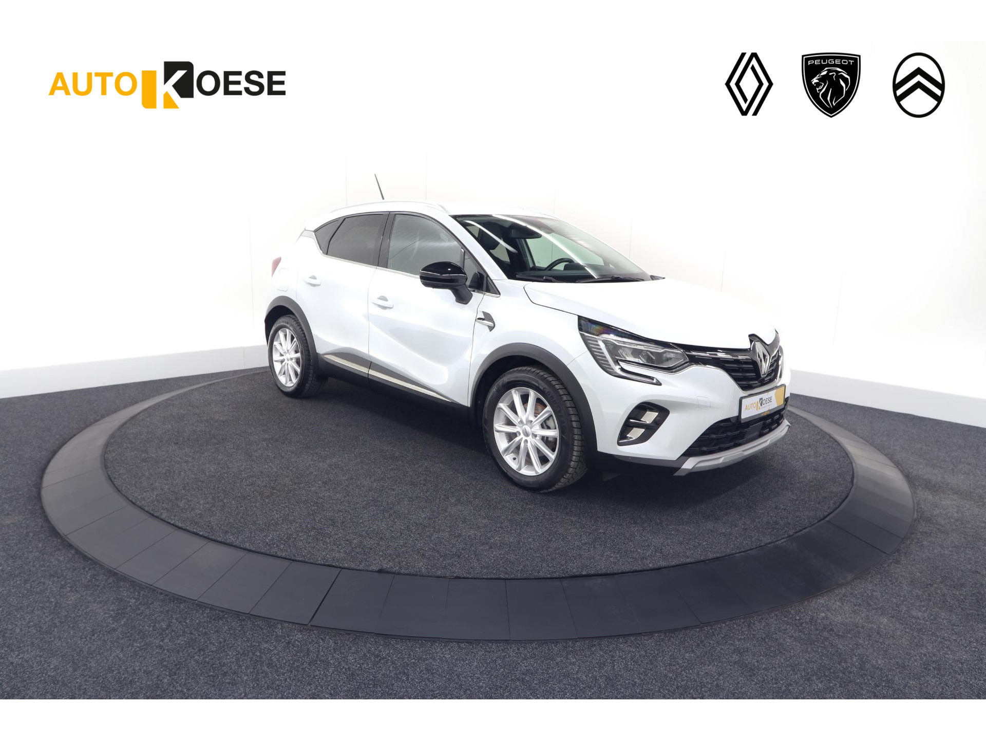 Renault Captur 1.6 E-Tech Plug-in Hybrid 160 Intens | Trekhaak | Camera | Navigatie | Parkeersensoren | Pack Winter