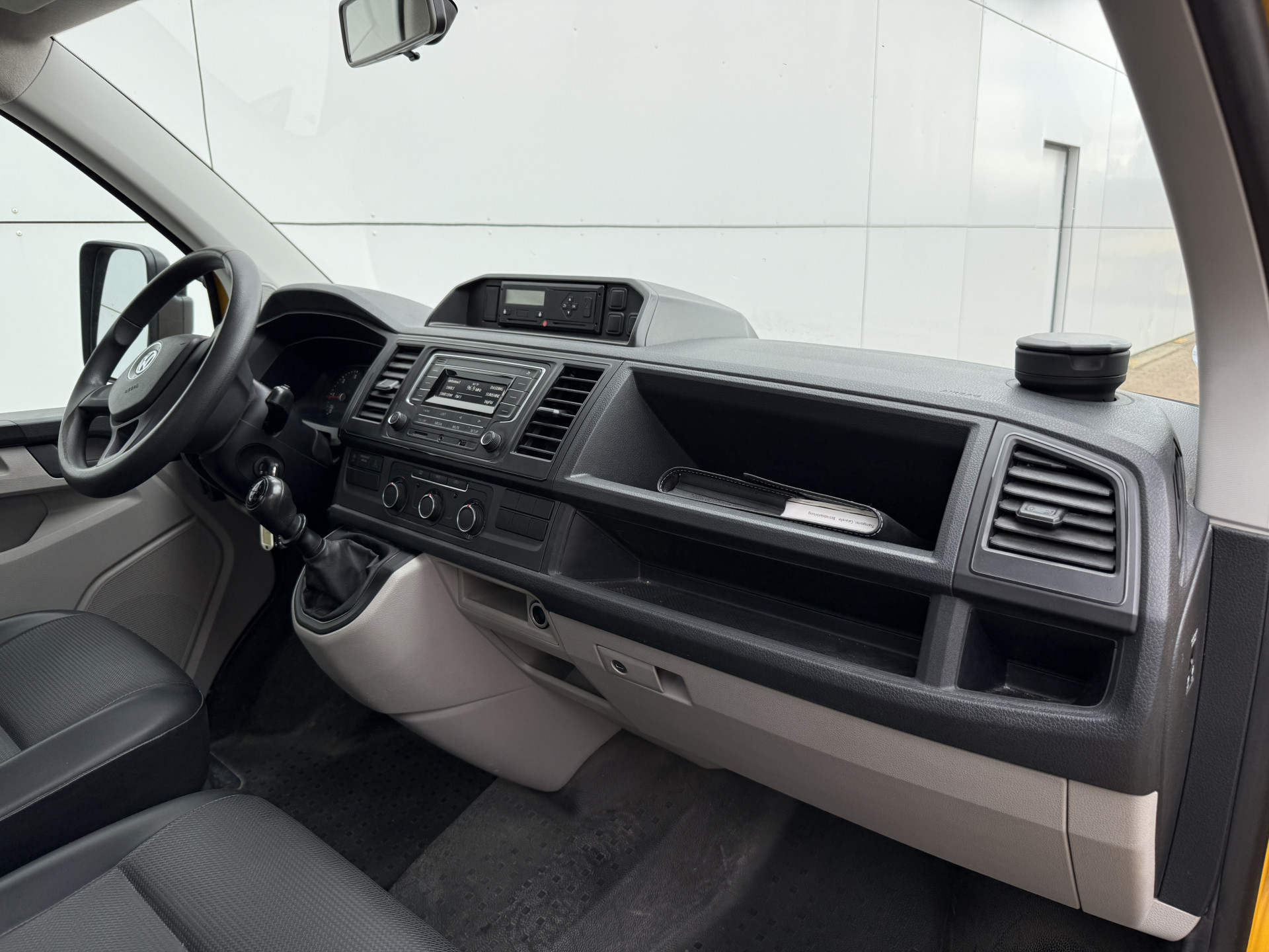 Volkswagen Transporter T6 150PK Open Laadbak Cruise Control Airco 2.2T Trekhaak Pritische Pickup Open Box