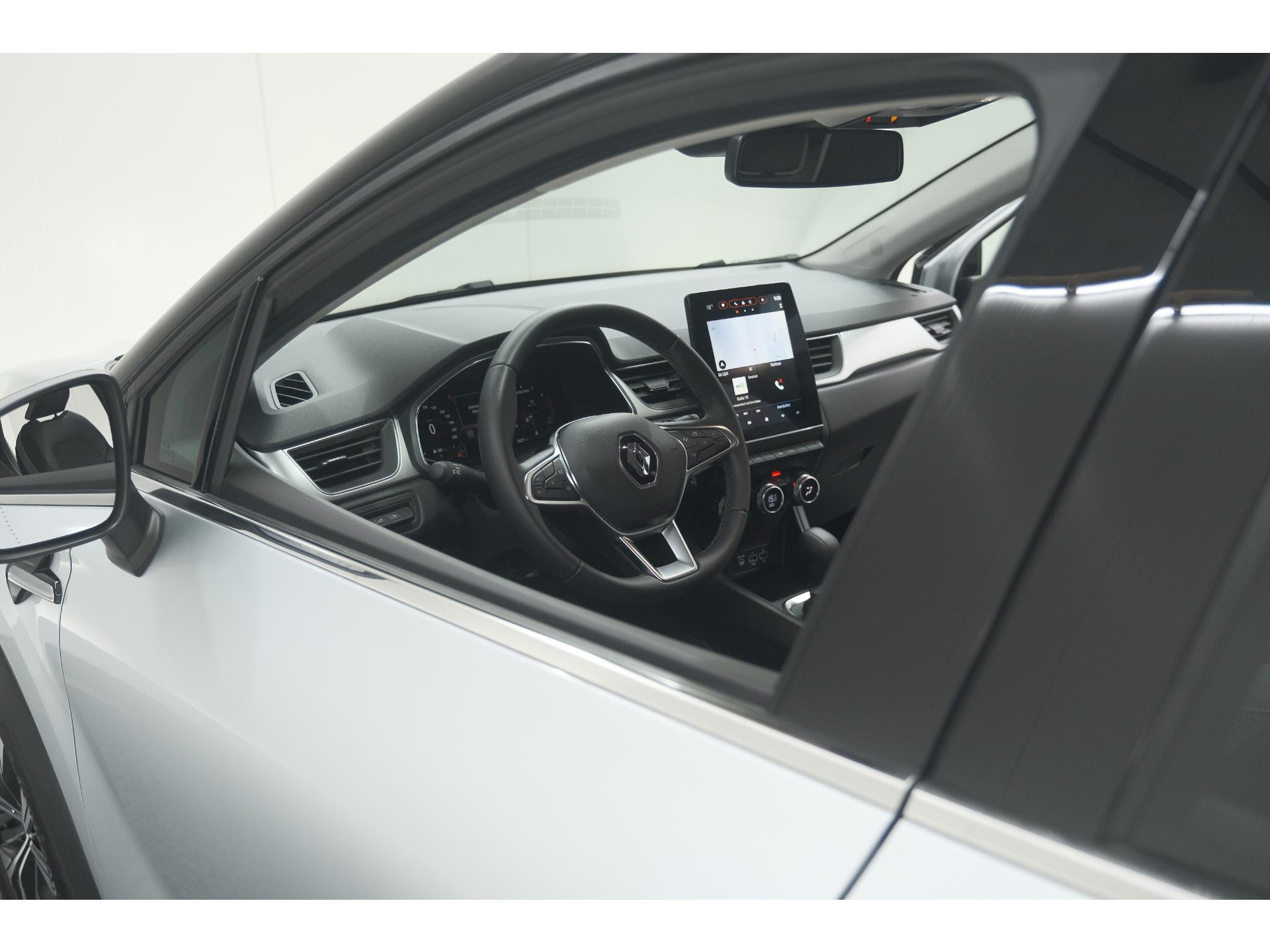 Renault Captur Mild Hybrid 140 EDC Techno | Trekhaak | 360 Camera | 9.3 Inch Grootscherm | Apple Carplay | Parkeersensoren