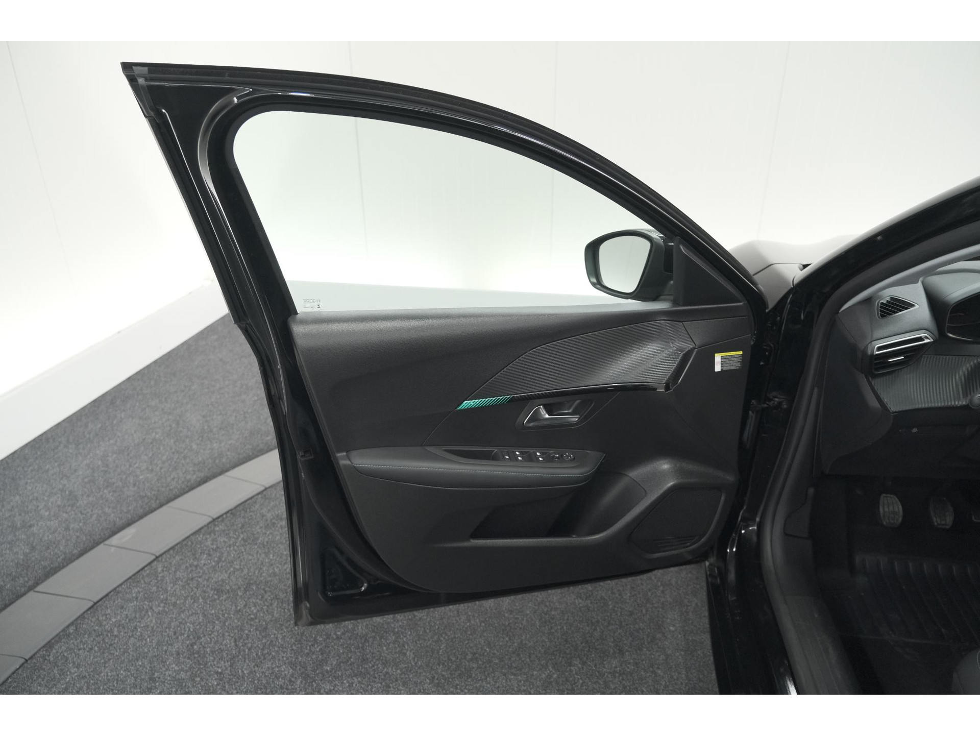 Peugeot 208 PureTech 100 Allure Pack | Camera | Apple Carplay | Stoelverwarming | Parkeersensoren