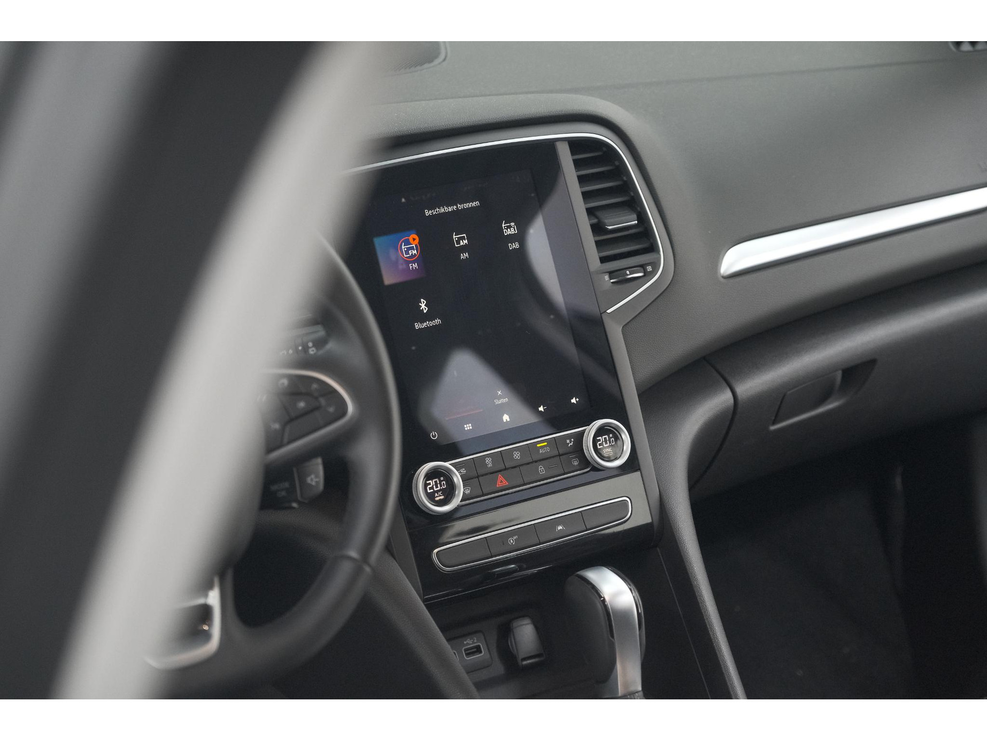 Renault Mégane Estate TCe 140 EDC Techno | Trekhaak | Camera | Navigatie | 9.3 Inch Groot Scherm