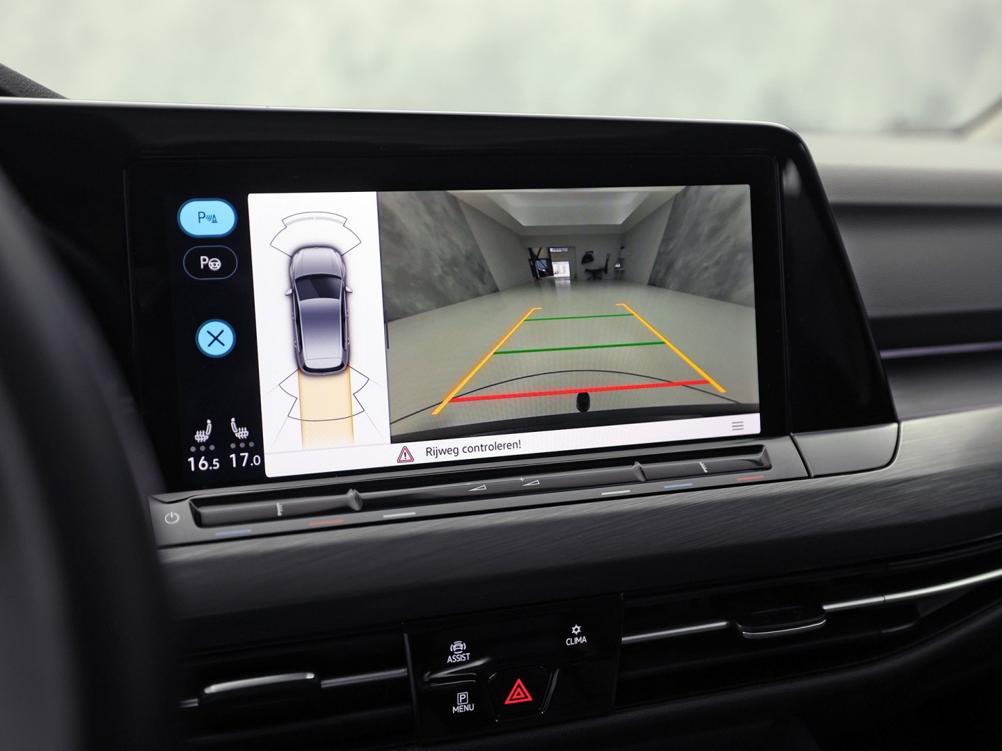 Volkswagen Golf 1.5 TSI Sport (PANORAMADAK, BLACK PACK, APPLE CARPLAY, GROOT NAVI, CAMERA, MEMORY SEAT, STOELVERWARMING, ALCANTARA, GETINT GLAS, TREKHAAK, NIEUWSTAAT)