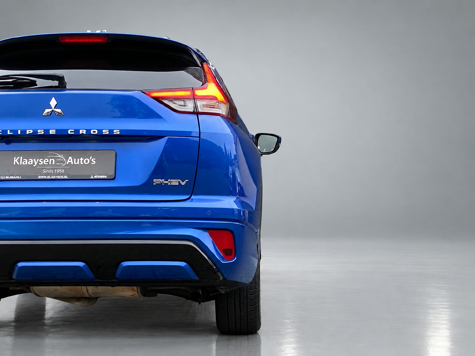 Mitsubishi Eclipse Cross 2.4 PHEV Instyle 4WD 188 pk AUT. | 1e eigenaar | navigatie | stoel-stuurverwarming | leder/alcantara interieur