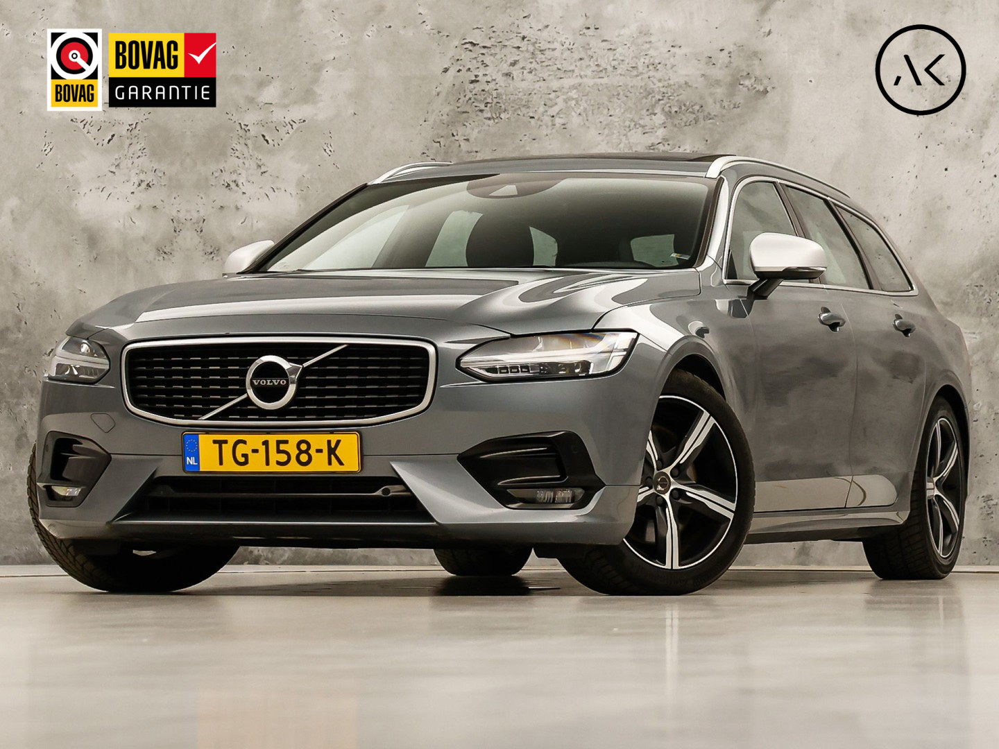 Volvo V90 2.0 T4 R-Design Automaat 190Pk (PANORAMADAK, HARMAN/KARDON, MEMORY SEATS, APPLE CARPLAY, GETINT GLAS, CAMERA, STOELVERWARMING, LEDER, NIEUWE APK, NIEUWSTAAT)