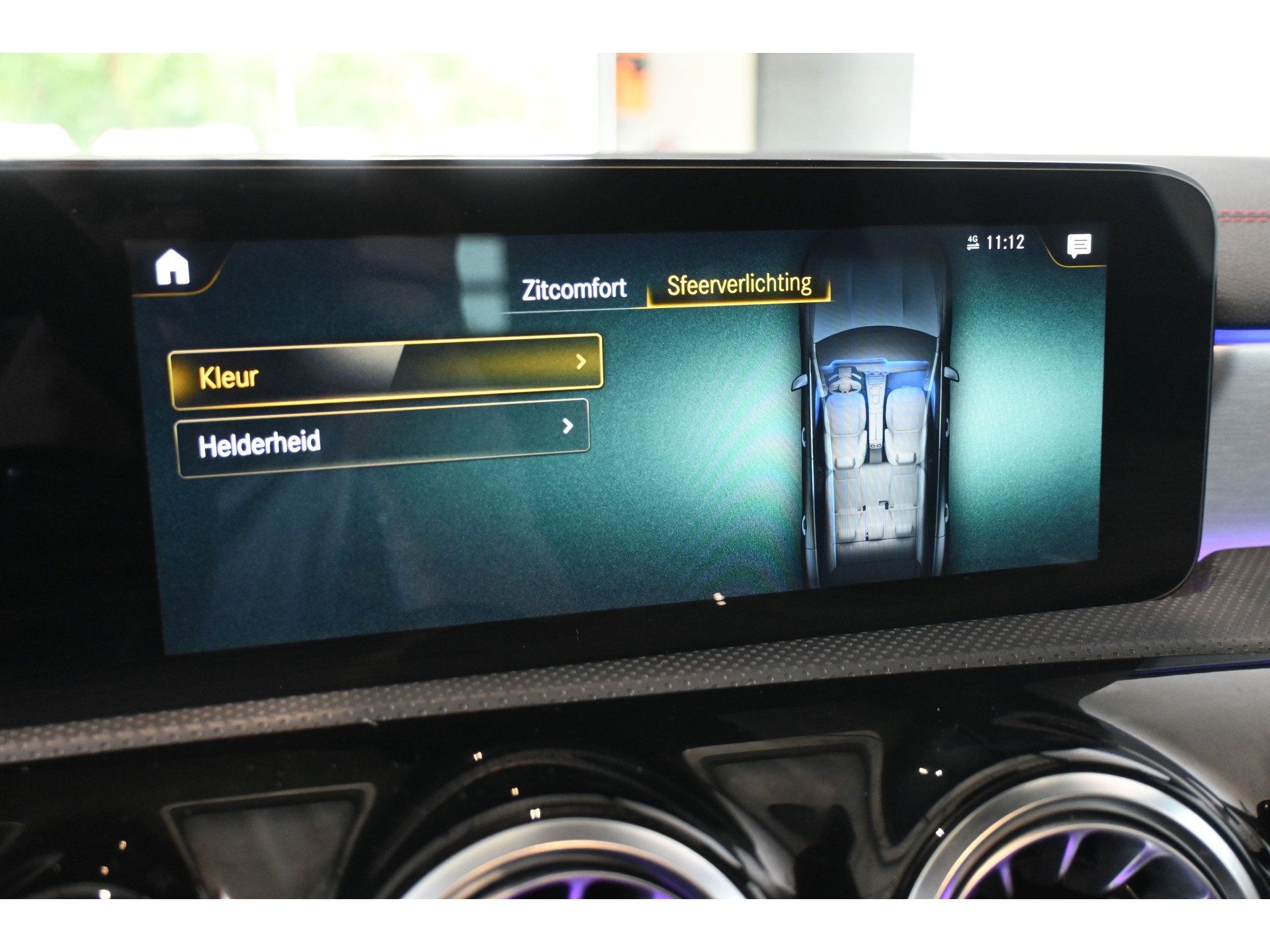 Mercedes-Benz CLA-klasse Shooting Brake 180 Automaat Business Solution AMG Clima Panoramadak Widescreen Sfeer LED Rijklaarprijs! Inruil Mogelijk!