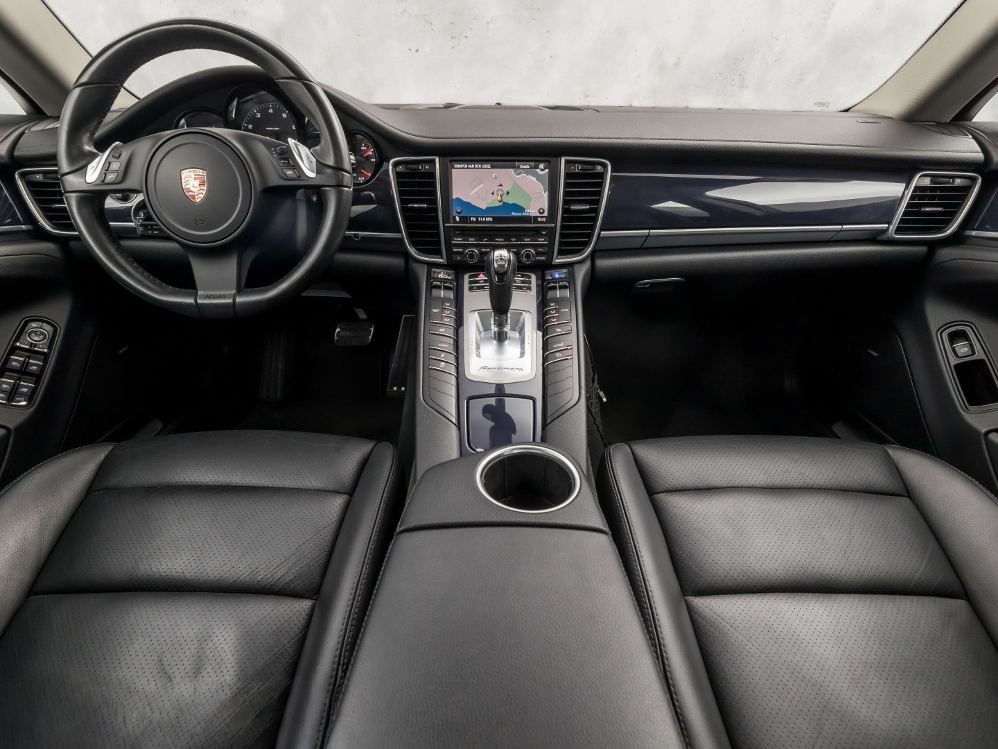 Porsche Panamera 3.6 4 Sport 299Pk Automaat (SCHUIFDAK, LUCHTVERING, NAVIGATIE, BOSE AUDIO, ELEK SPORTSTOELEN, STOELVERWARMING, ELEK SPOILER, PARKEERSENSOREN, NIEUWSTAAT)