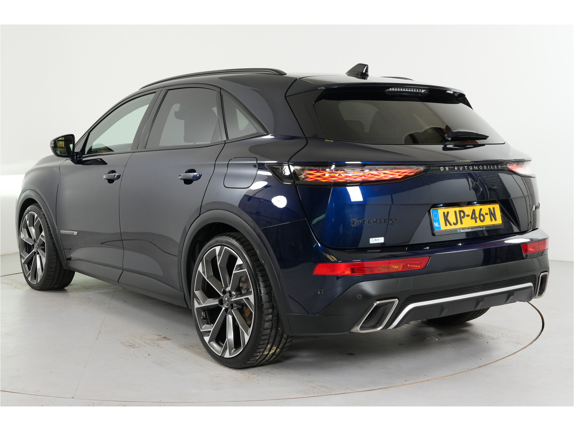 DS 7 E-Tense 4x4 La Première 360 pk PHEV | SOH 96% | Pano | Massage | Nachtzicht | Focal | 360° Cam | Nappa |