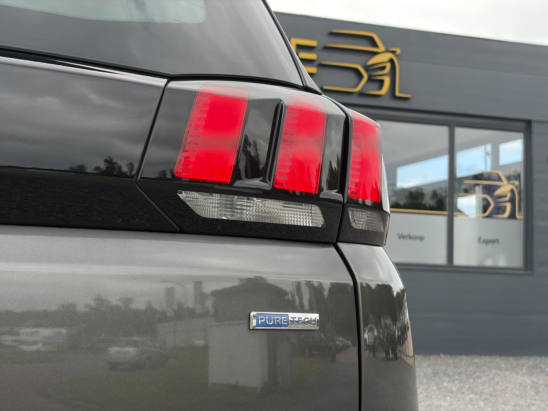 Peugeot 5008 1.2 PureTech Active 1e Eigenaar,D-riem 12-2023,Trekhaak,7 Persoons,6 Bak,Carplay,Clima,Cruise,131pk,Pdc,Dealer Onderhouden,N.A.P,Apk tot 05-2027