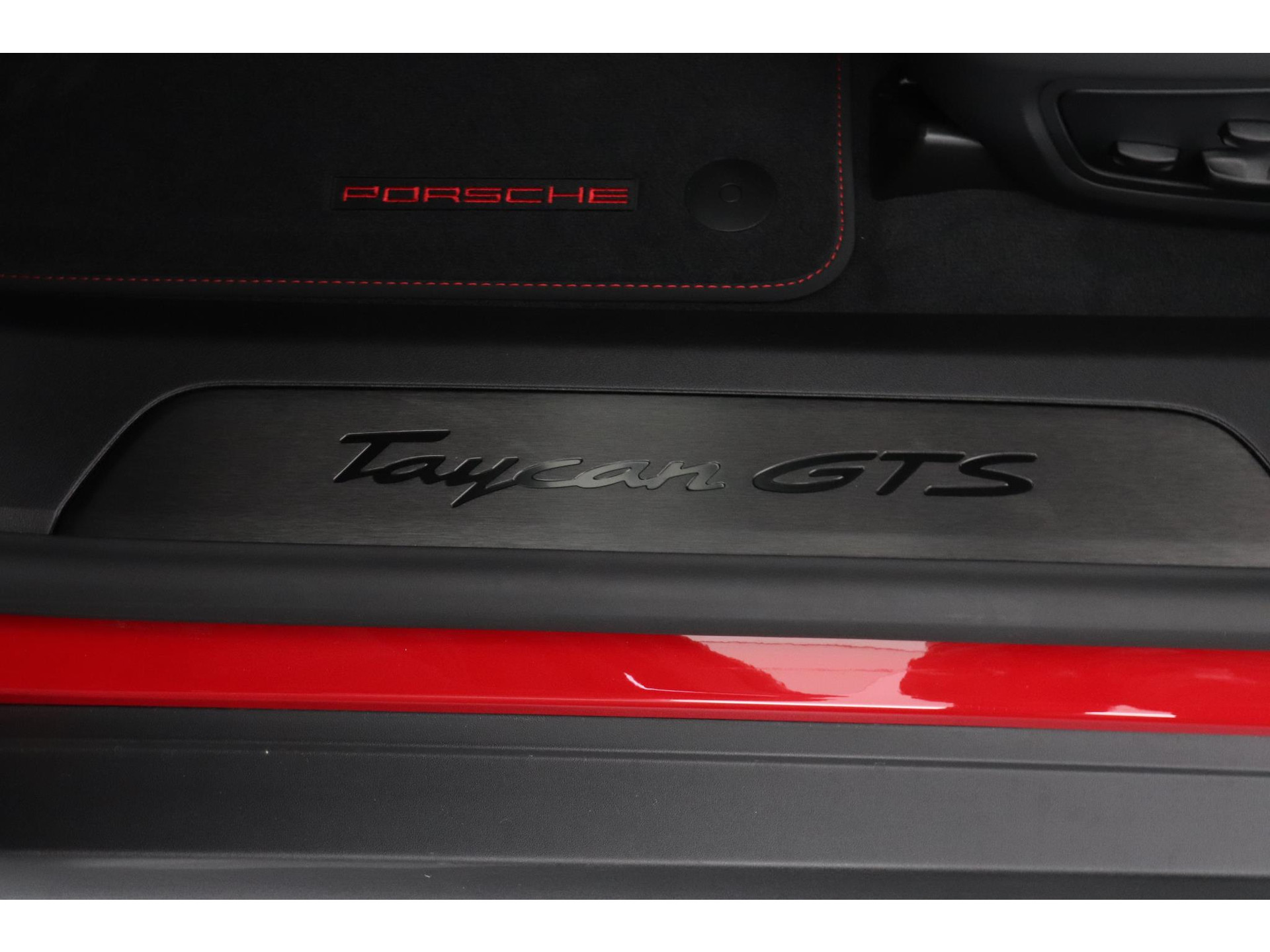 Porsche Taycan Sport Turismo GTS | 93 kWh Accu Plus | Surround View | InnoDrive | Sport Chrono Pakket | Panoramadak