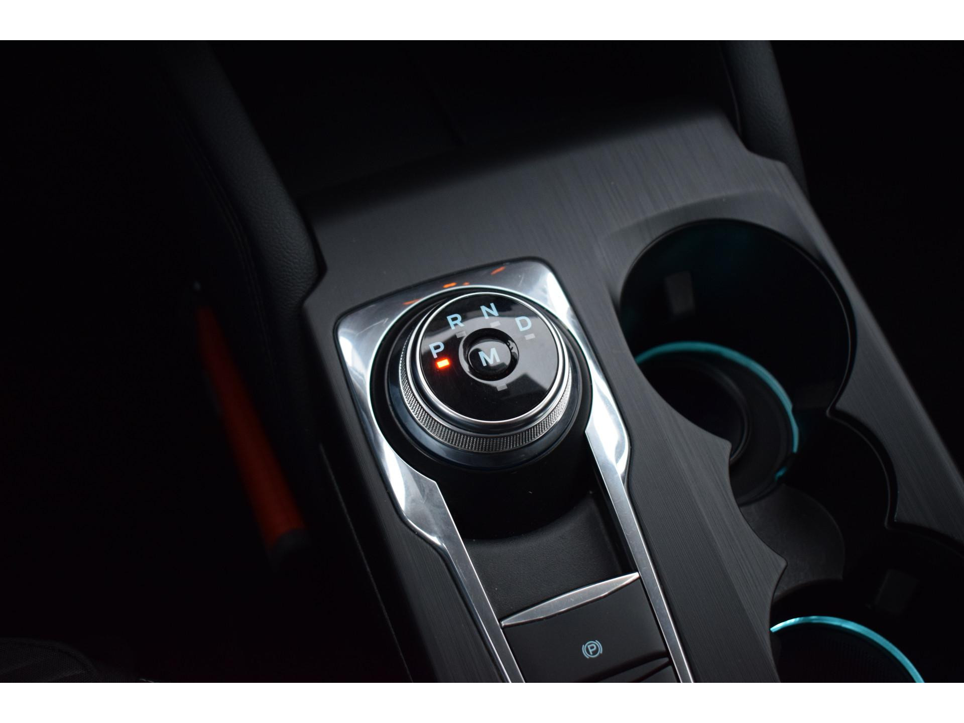 Ford Focus Wagon Wagon 1.5 EcoBlue Titanium Business | Automaat | Trekhaak | Apple CarPlay | Climate