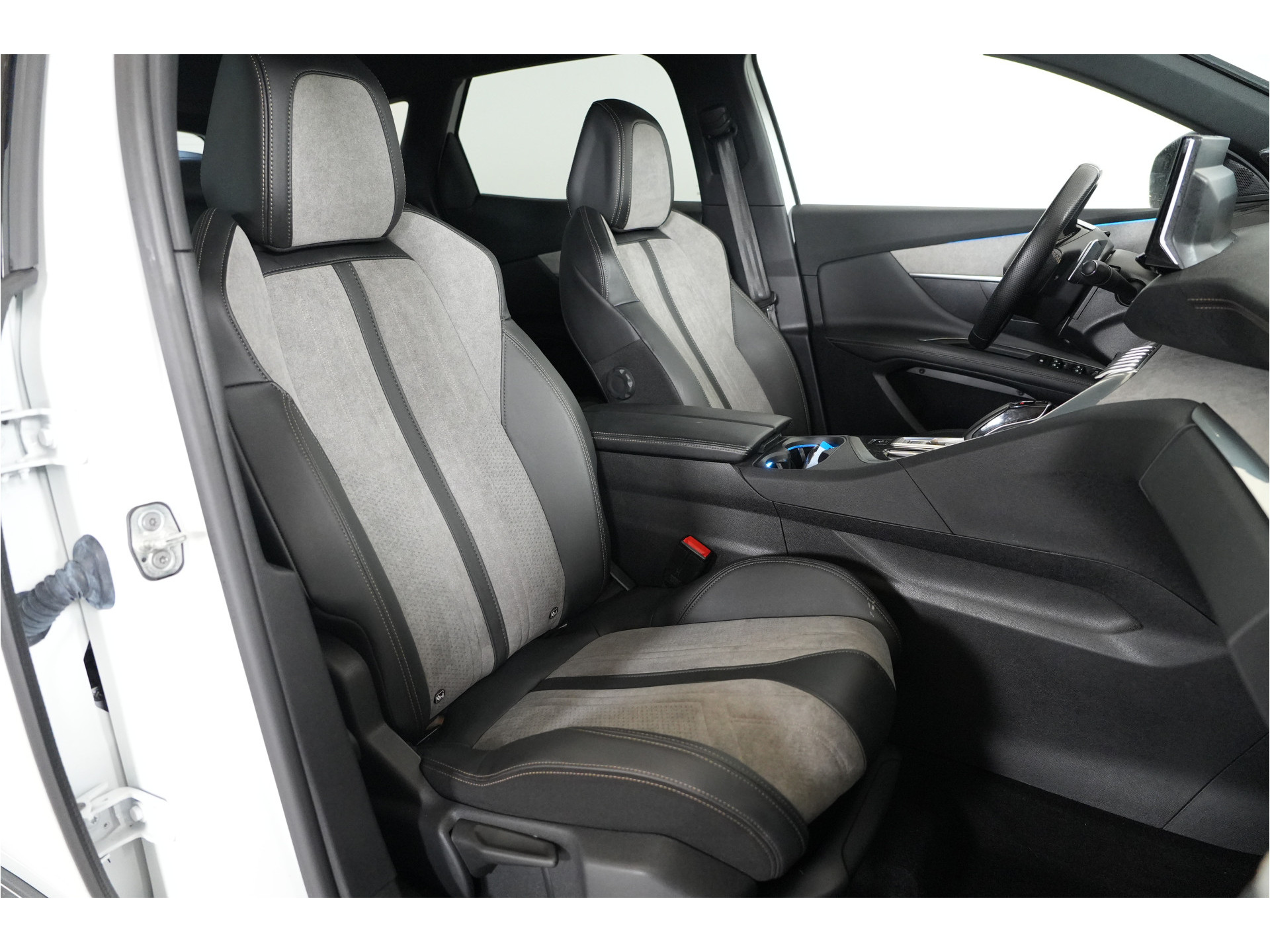 Peugeot 3008 1.6 HYbrid4 300 Blue Lease GT | SOH 95% | Adaptive Cruise | Stl. verw. | Apple/Android |