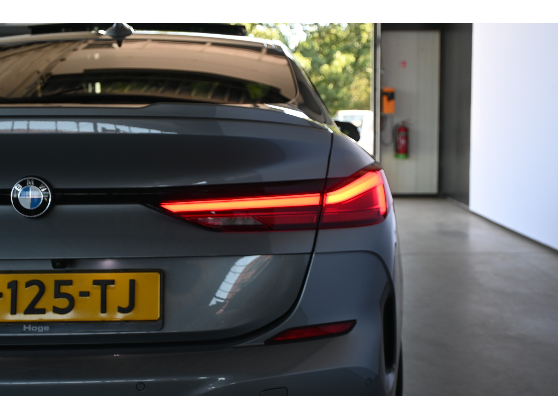 BMW 2-serie Gran Coupé 218i Business Edition M-Pakket Sportstoelen Panoramadak Virtual Dealer Onderhouden! Inruil Mogelijk!