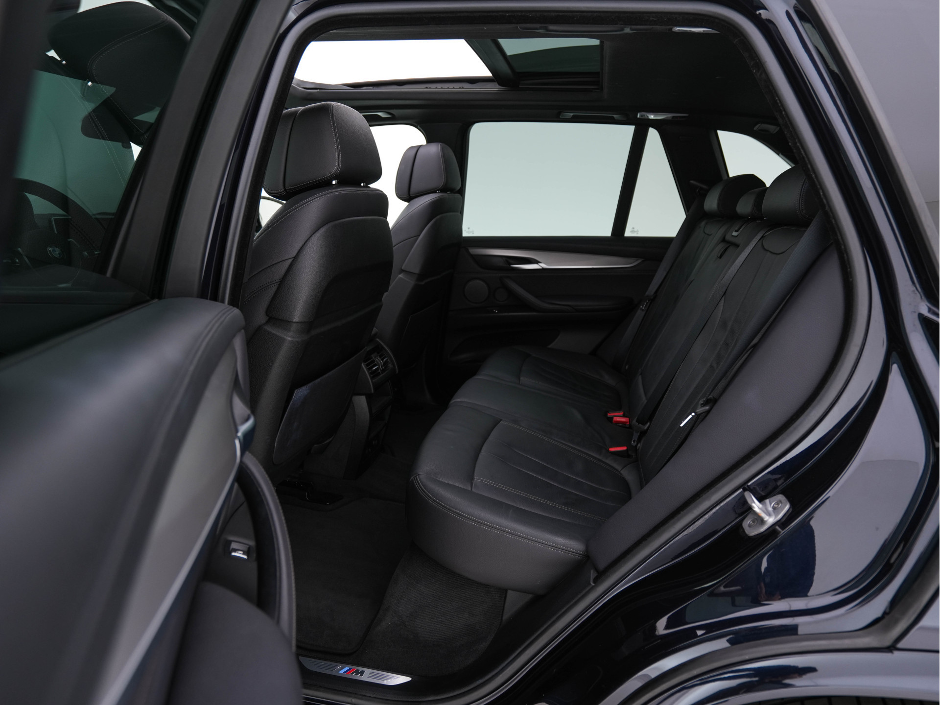 BMW X5 xDrive30d High Executive M-Sportpack Aut. *PANO | LUXURY-LEATHER | FULL-LED | HARMAN/KARDON-SURROUND | HEAD-UP | MEMORY-PACK | DIGI-COCKPIT | KEYLESS | CAMERA | NAVI-FULLMAP | AMBIENT-LIGHT | HEATED-COMFORT-SEATS | SHIFT-PADDLES