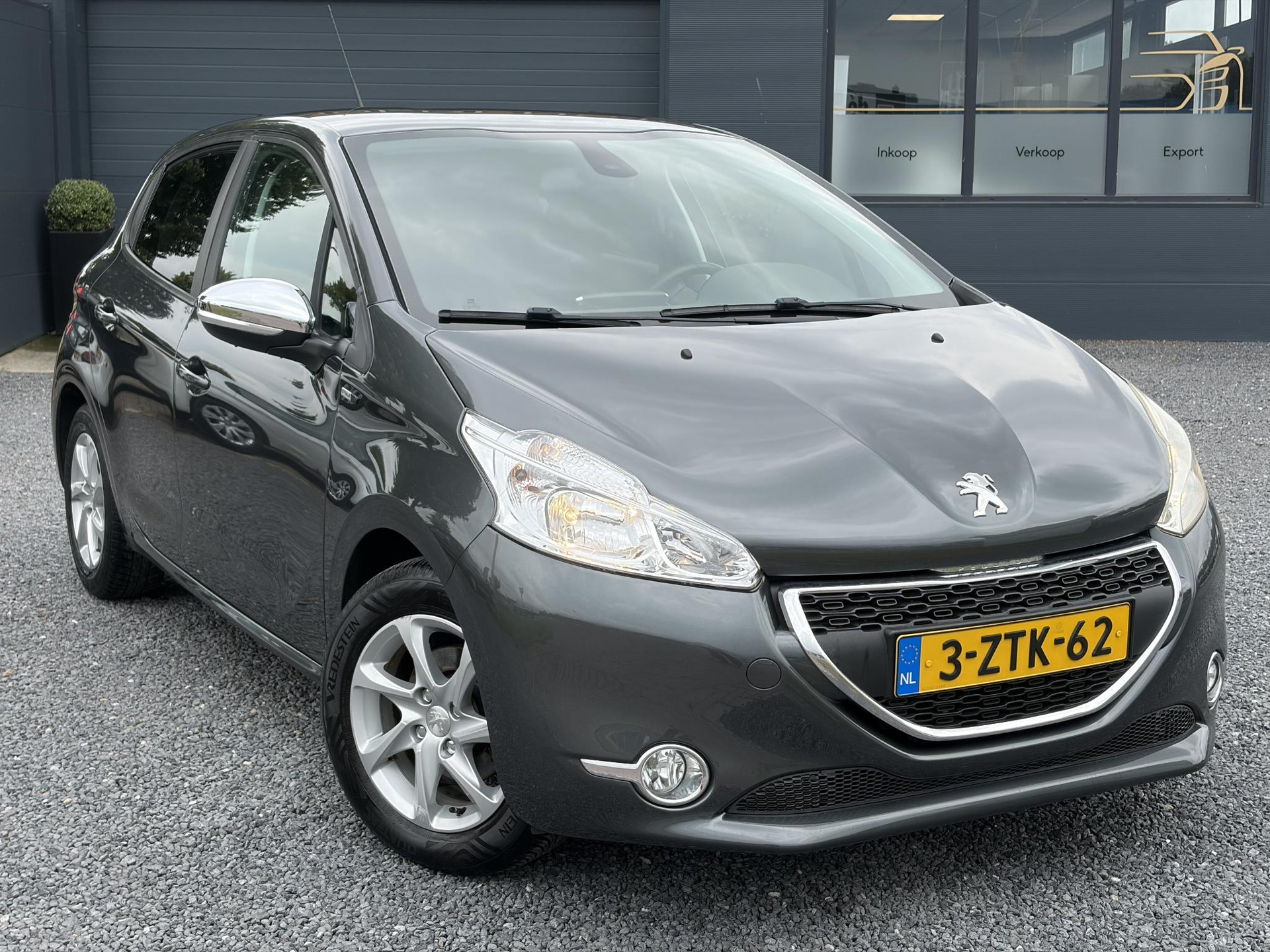 Peugeot 208 1.2 PureTech Style Pack 1e Eigenaar l Navi l Clima l Cruise l 5 Deurs l Lm velgen l Pdc l N.A.P l Apk tot 04-2027