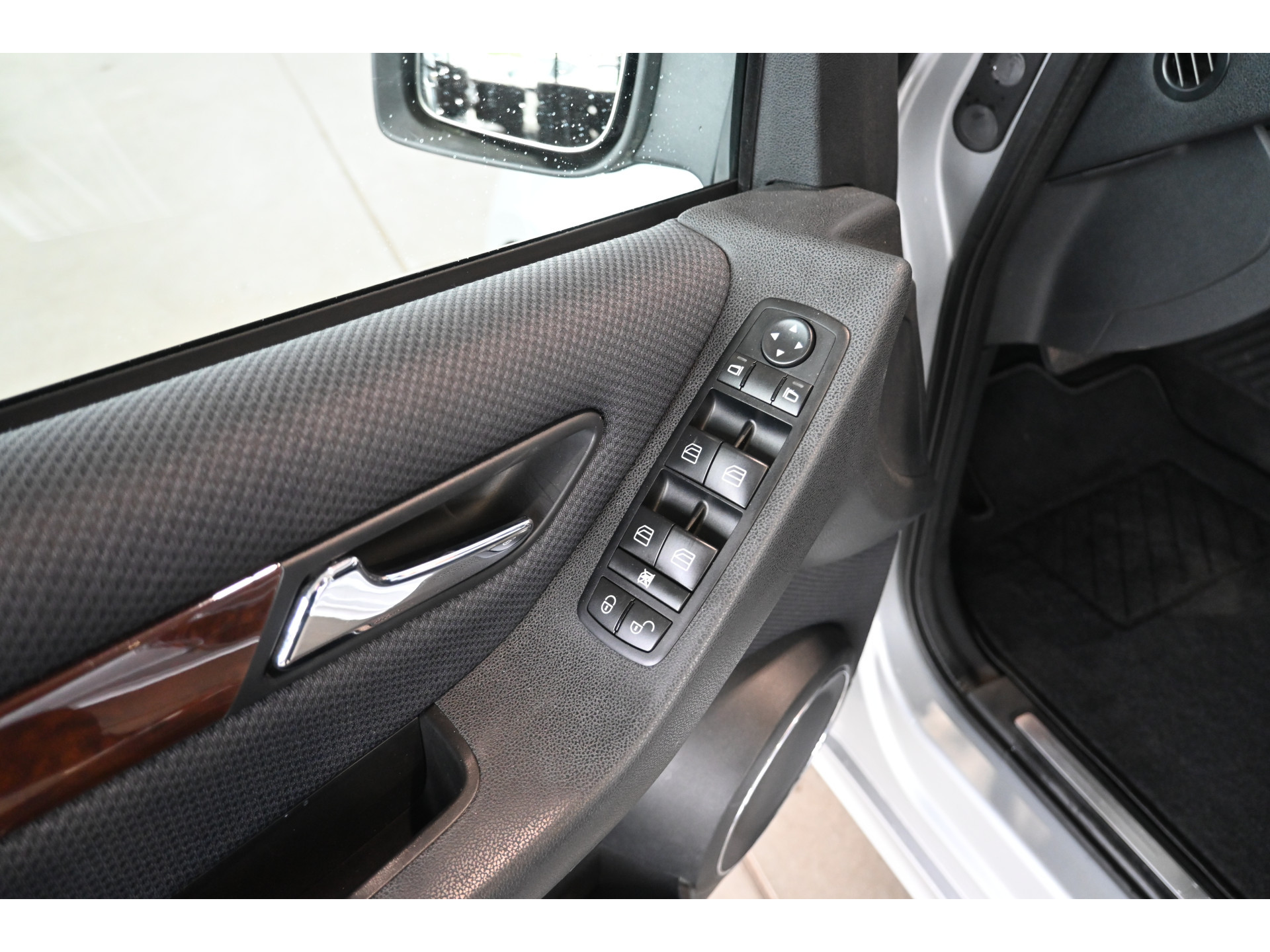 Mercedes-Benz A-klasse 180 Business Class Automaat Airco Trekhaak Rijklaarprijs Inruil Mogelijk!