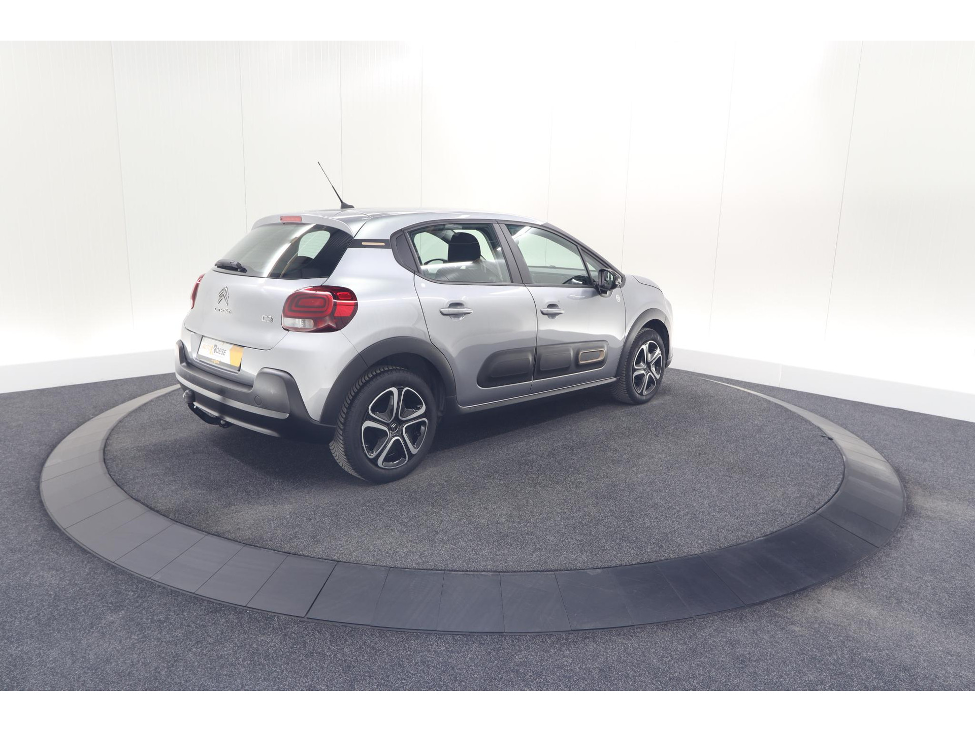 Citroen C3 PureTech 82 C-Series | Trekhaak | Stoelverwarming | Camera | Apple CarPlay