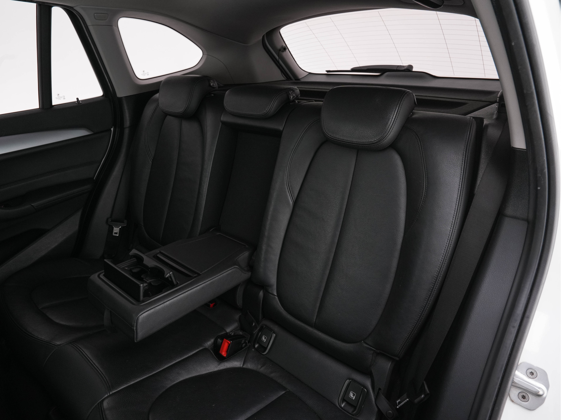 BMW X1 sDrive16d Centennial High Executive *LUXURY-LEATHER | NAVI-FULLMAP | HIFI-SOUND | FULL-LED | HEAD-UP | DAB | PRIVACY-GLASS | ECC | PDC | CRUISE | HEATED-COMFORTSEATS | TOWBAR | KEYLESS | 17"ALU*