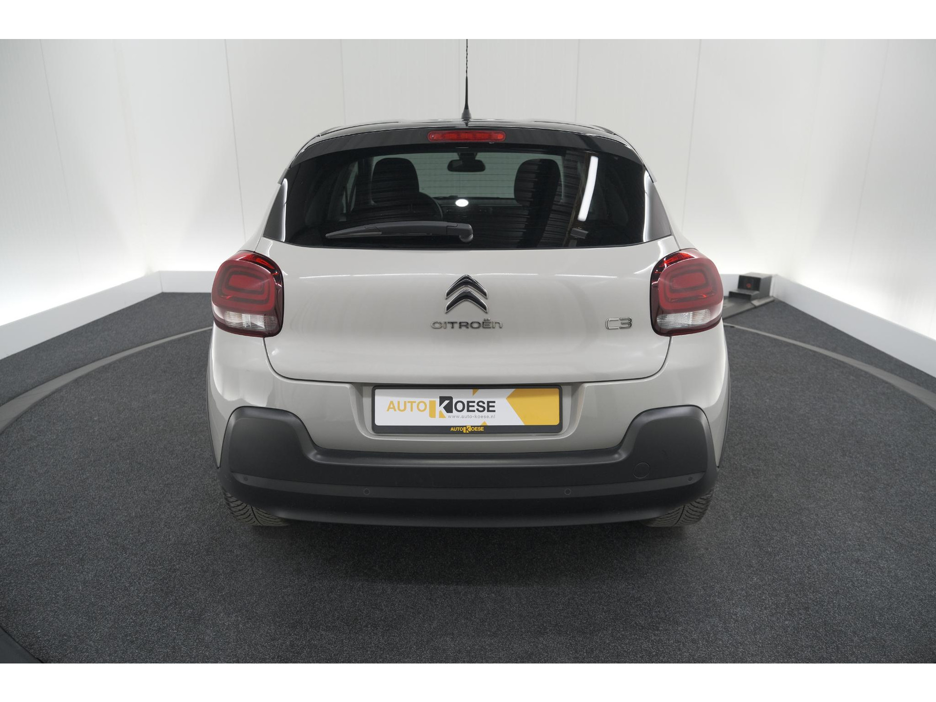 Citroen C3 PureTech 82 Feel Edition | Allseason Banden | Climate Control | Apple Carplay | Parkeersensoren