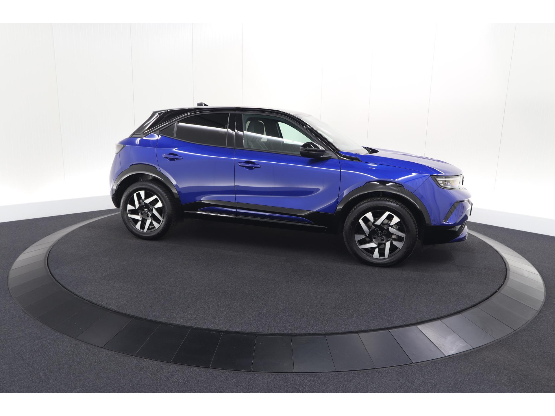 Opel Mokka 1.2 Turbo 145 Hybrid GS | Allseason Banden | Adaptieve Cruise Control | Camera | Dodehoekdetectie | Stoelverwarming