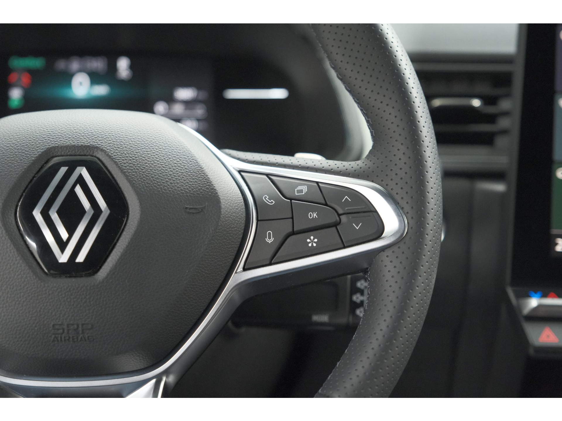 Renault Captur Mild Hybrid 160 EDC Techno | Pack Winter | Camera | Adaptieve Cruise Control | Apple Carplay