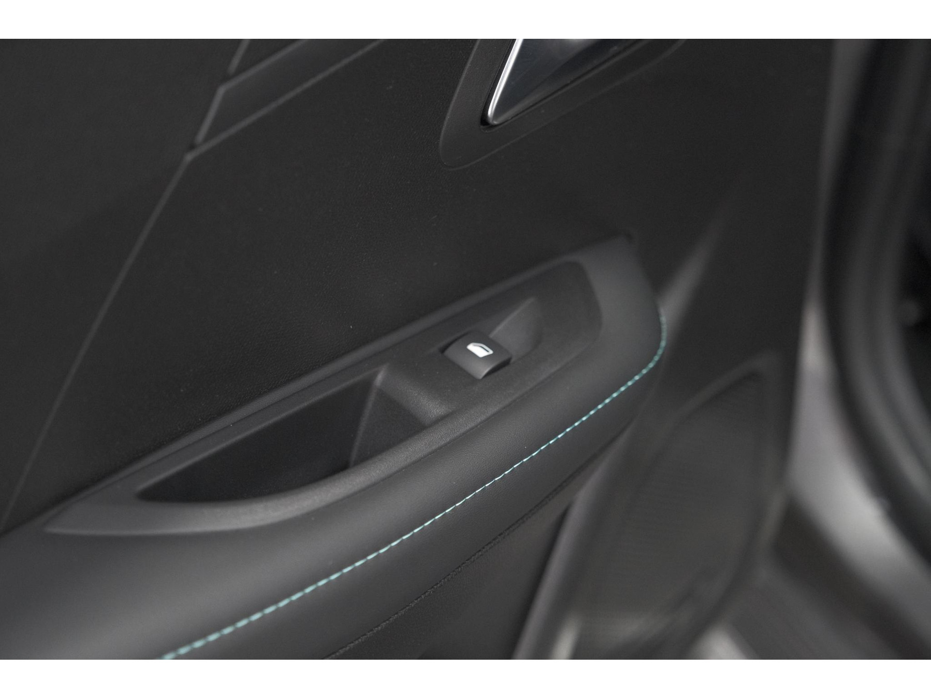 Peugeot 208 PureTech 100 Allure Pack | Camera | Apple Carplay | Stoelverwarming | Parkeersensoren