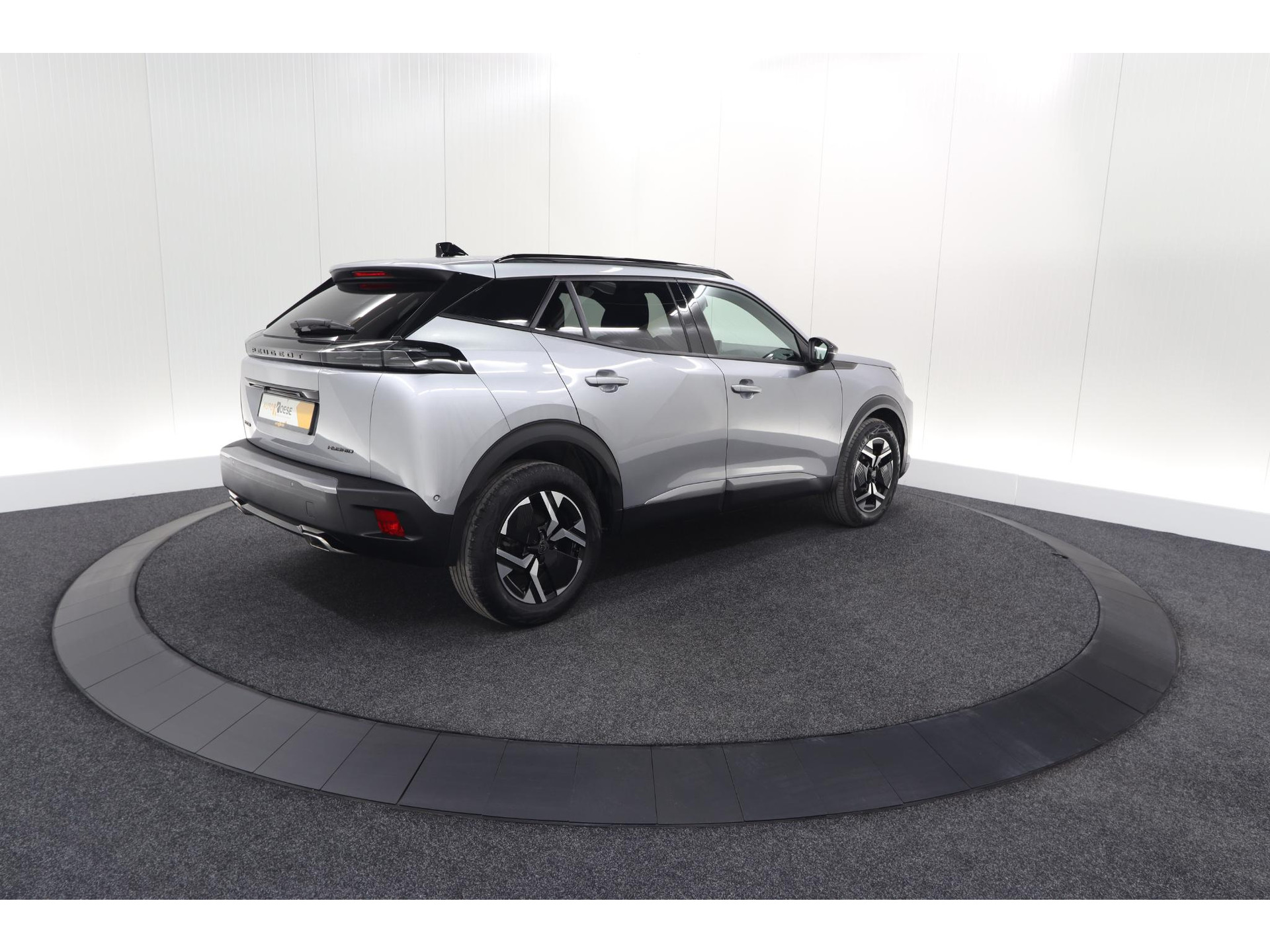 Peugeot 2008 Hybrid 136 e-DCS6 Allure | 360 Camera | Adaptieve Cruise Control | Dodehoekdetectie | Navigatie