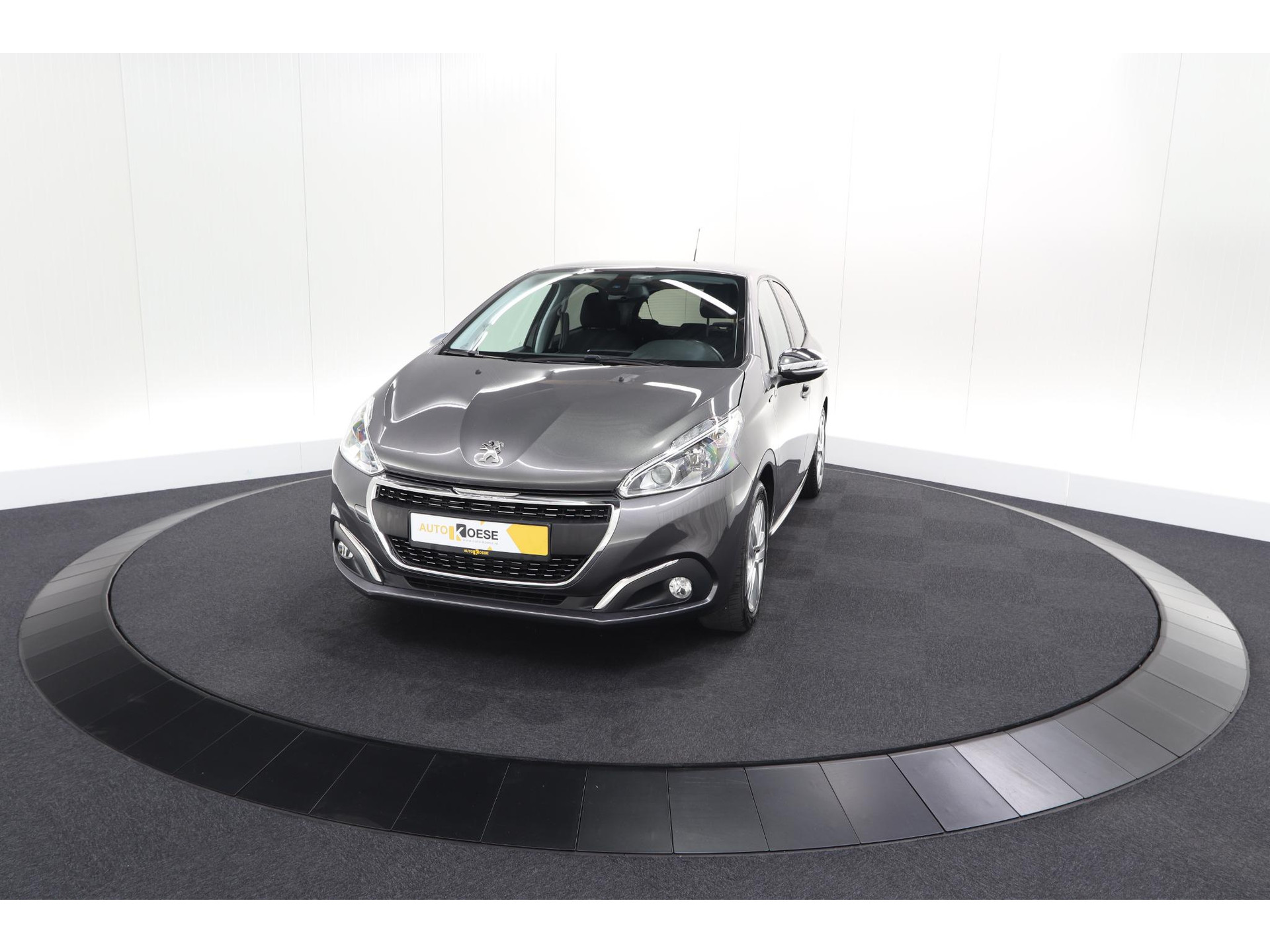 Peugeot 208 PureTech 82 Signature | Parkeersensoren | Apple Carplay | Navigatie
