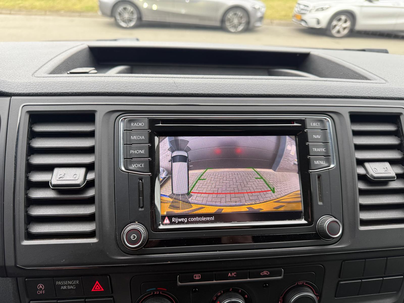Volkswagen Transporter 2.0 TDI L2H1 DC Highline | 2E EIGENAAR | NW DISTR RIEM | NAVI | CAMERA | CRUISE |AIRCO |