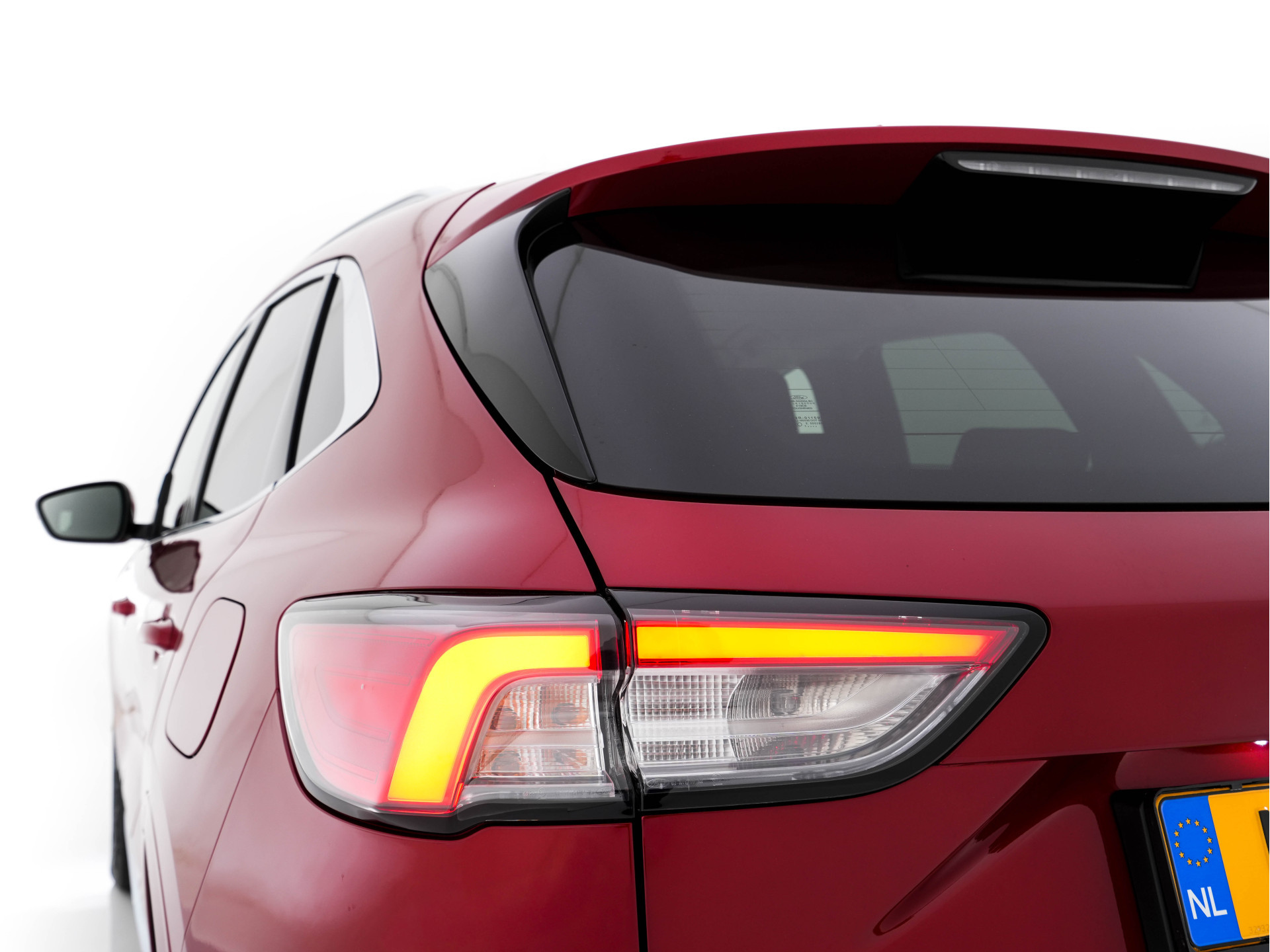 Ford Kuga 2.5 PHEV Vignale (Plug-In) (INCL-BTW) Aut. *LEATHER | DIGI-COCKPIT | FULL-LED | KEYLESS | DAB | CARPLAY | NAVI-FULLMAP | MEMORY-PACK | HEATED-COMFORTSEATS | PRIVACY-GLASS | TOWBAR | 18''ALU*