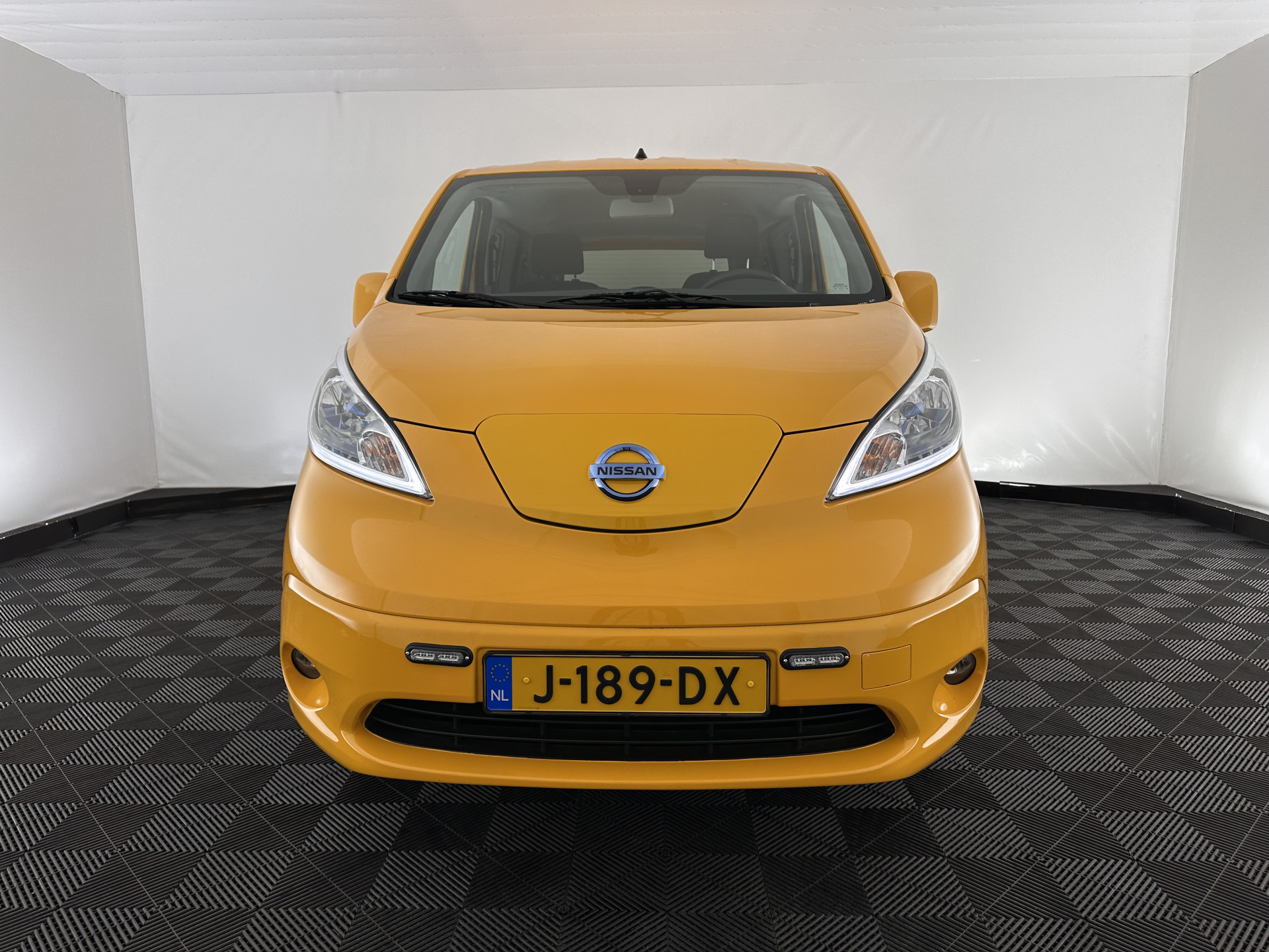 Nissan e-NV200 Evalia 40 kWh Connect Edition [ 7-Pers. ] {SOH-95%} (INCL-BTW) *NAVI-FULLMAP | CAMERA | HEATED-COMFORTSEATS | DAB | PRIVACYGLASS | ECC | CRUISE | 15''ALU*