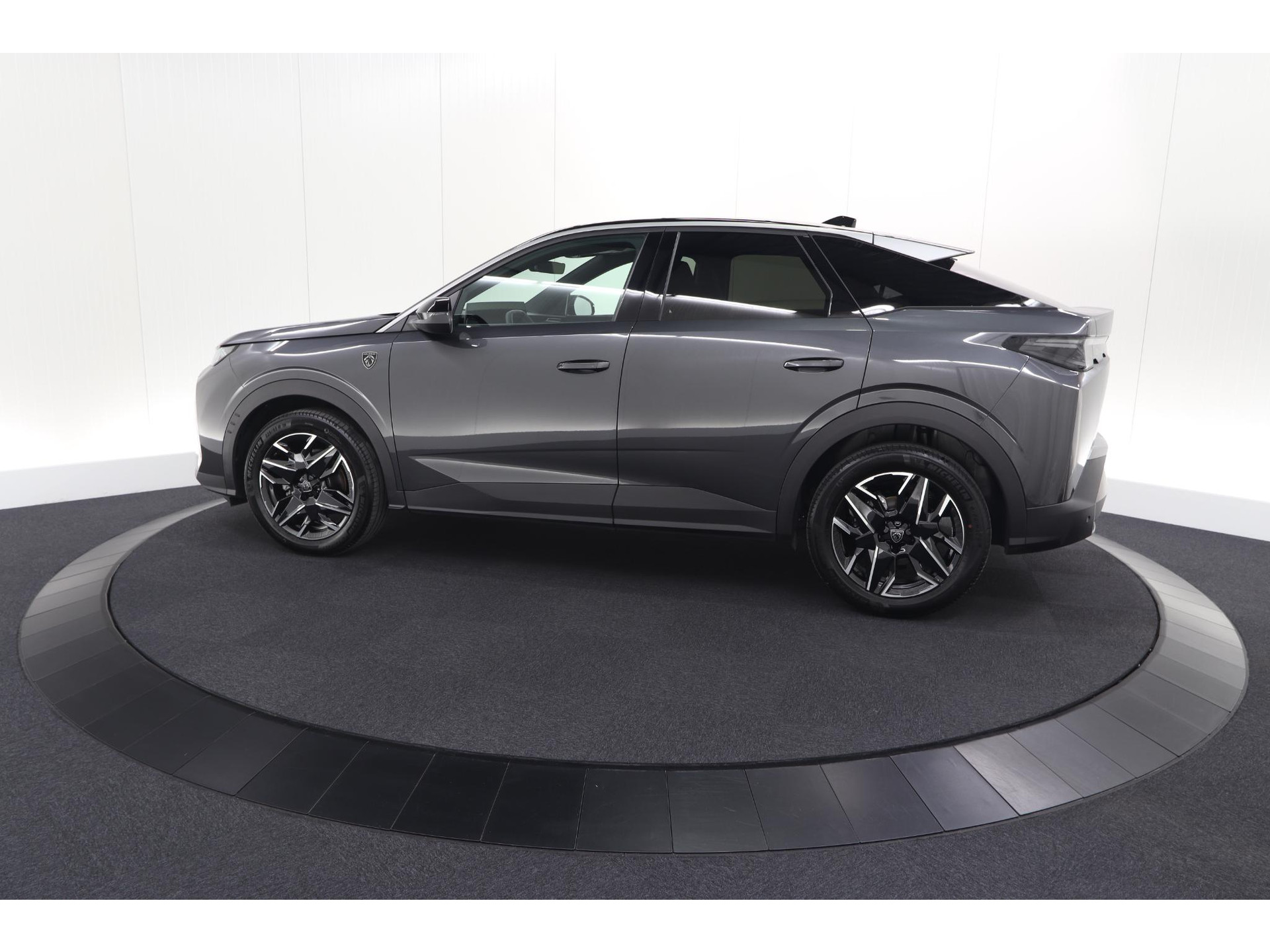 Peugeot 3008 1.2 Hybrid 145 GT | Elektrische Kofferklep | Camera | Adaptieve Cruise Control | Apple CarPlay